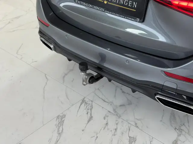 Mercedes-Benz 300 view 8