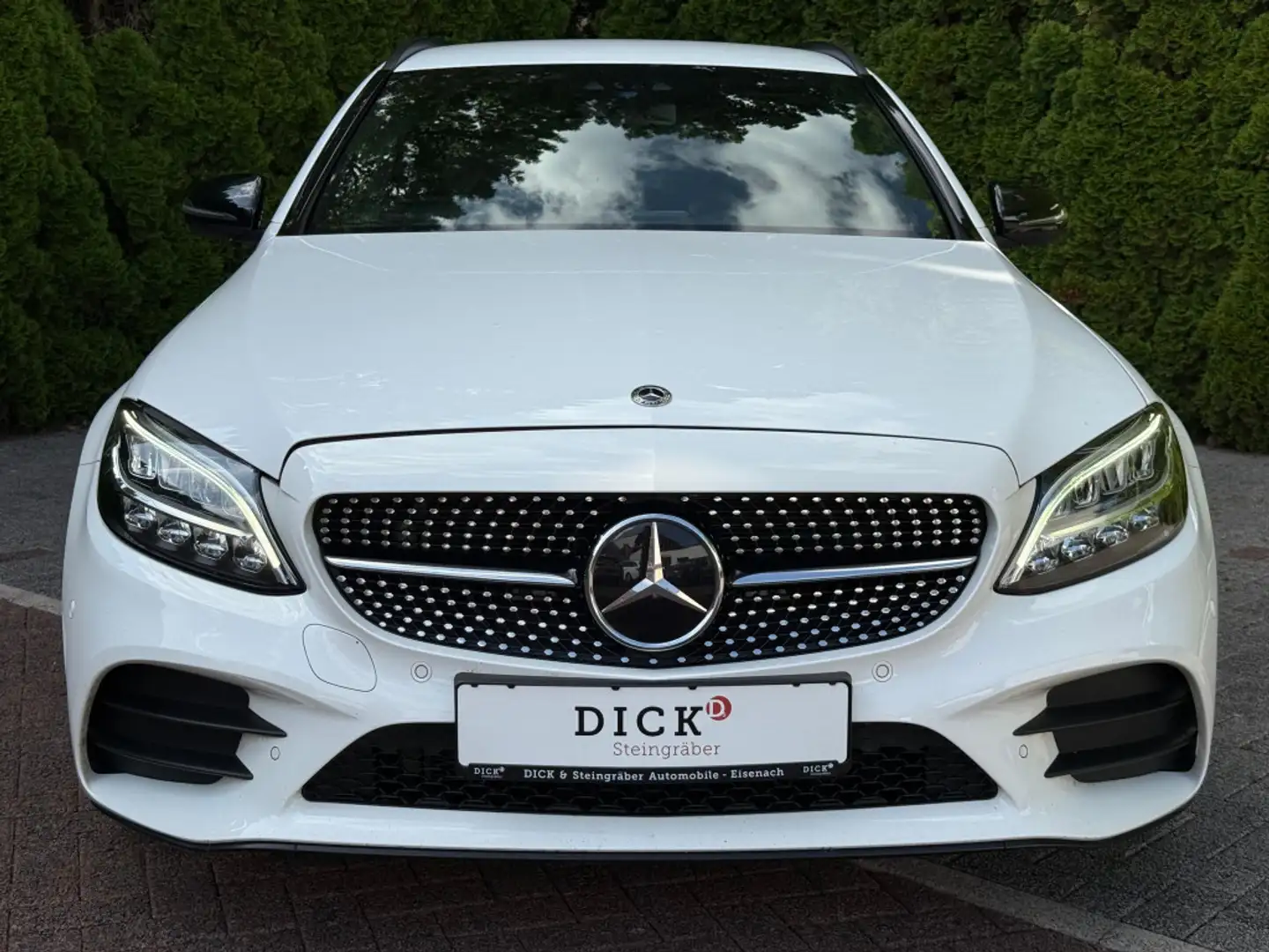 Mercedes-Benz C 300 d T Aut. AMG Line NIGHT+LED+NAV+DISTR+AMBI Wit - 2