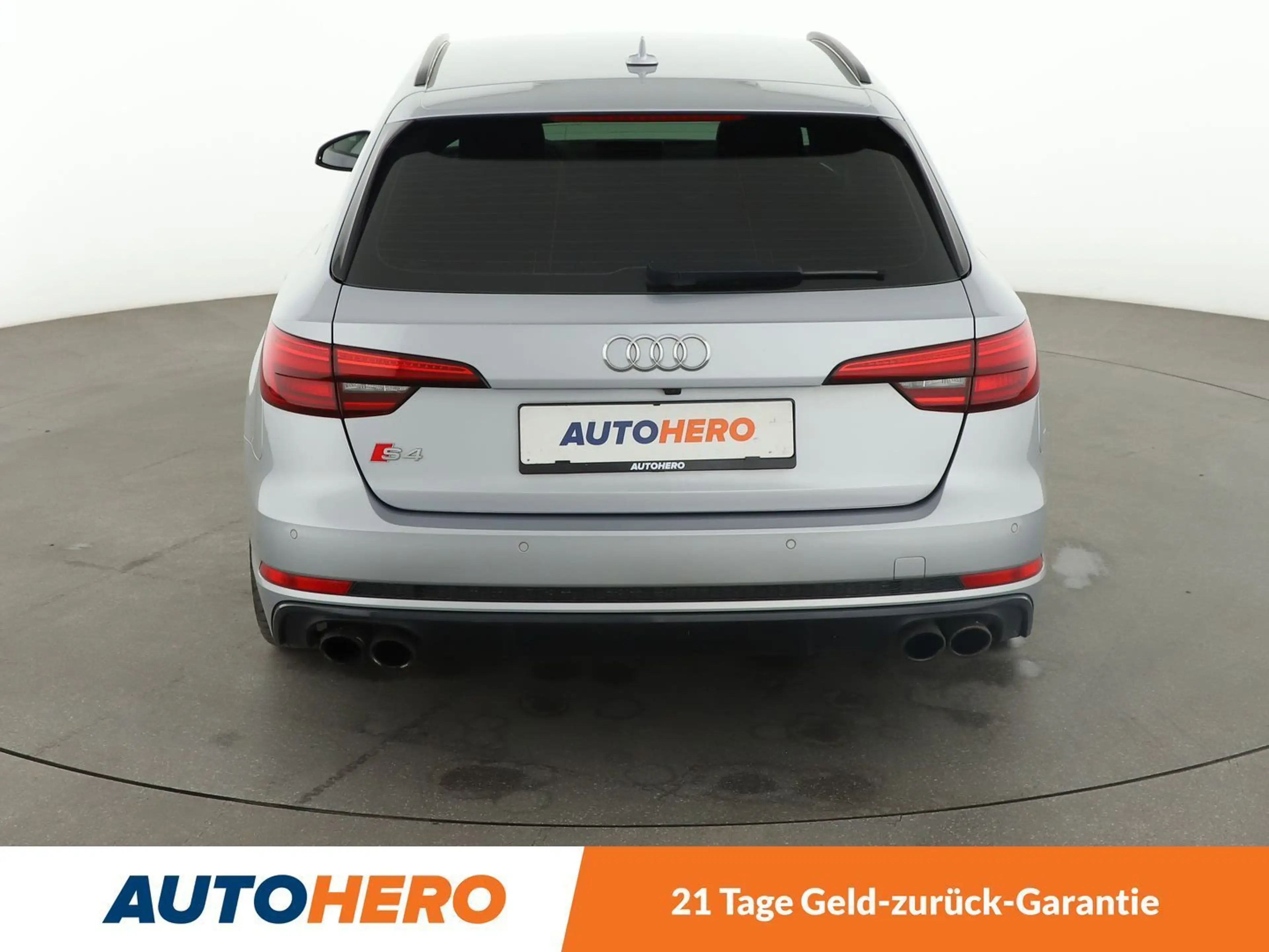 Audi S4 3.0 V6 TFSI quattro Aut.*TEMPO*NAVI*CAM*PDC*SHZ* — photo 5