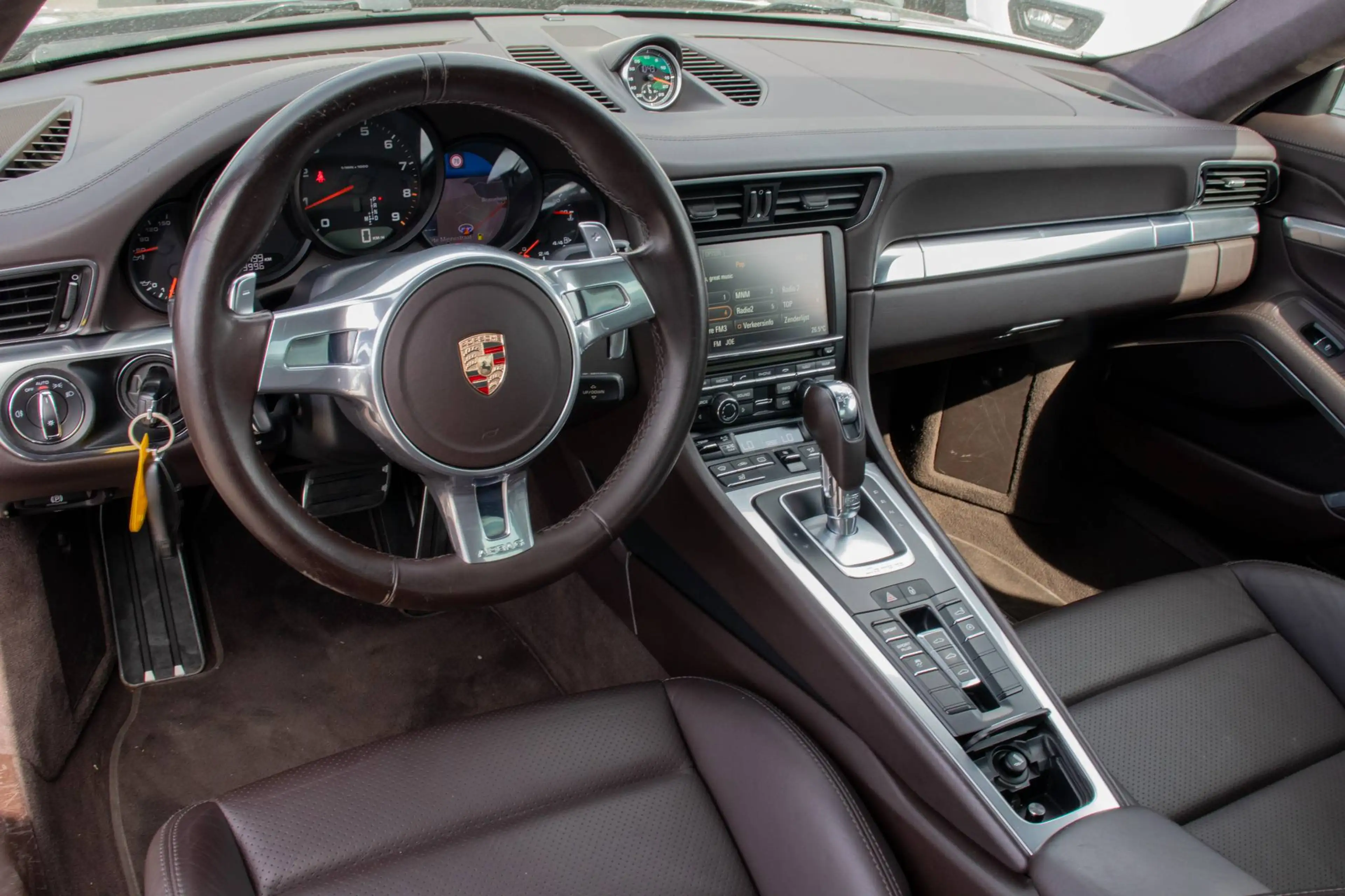 Porsche 911 Carrera 4 3.4i Coupé PDK 991 350PK / HISTORIEK / SPORT CHRONO / OPEN DAK / CRUISECONTROL / VOLLEDER / XENON — photo 12