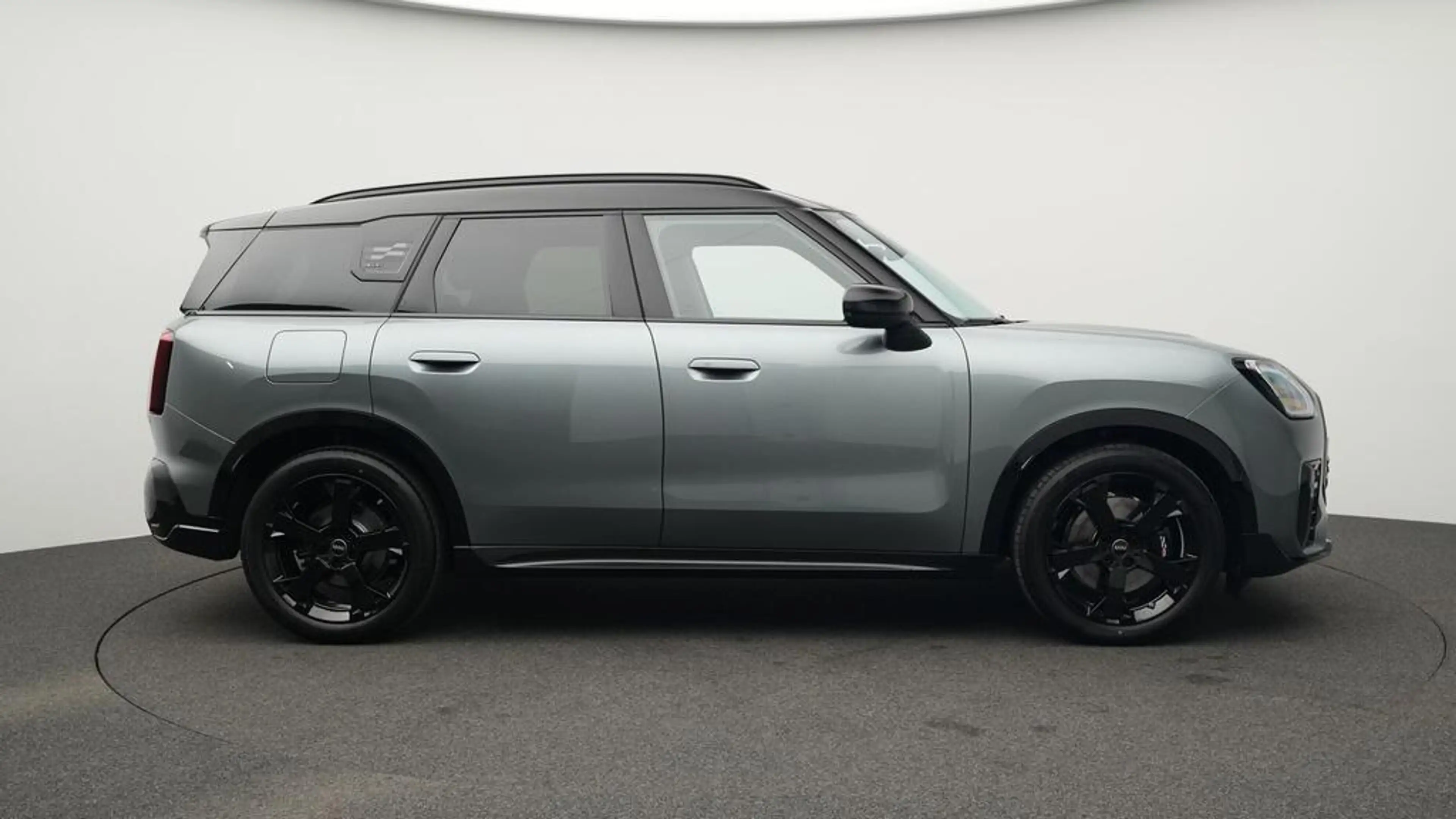 MINI Countryman S All4 John Cooper Works Trim — photo 3