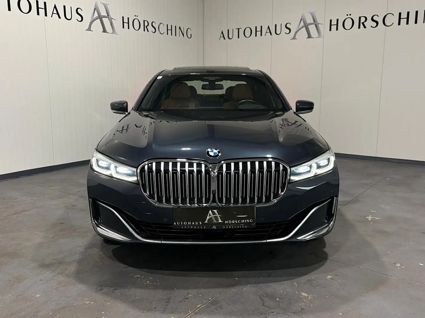 BMW 740 d xDrive Aut. Gris - 2