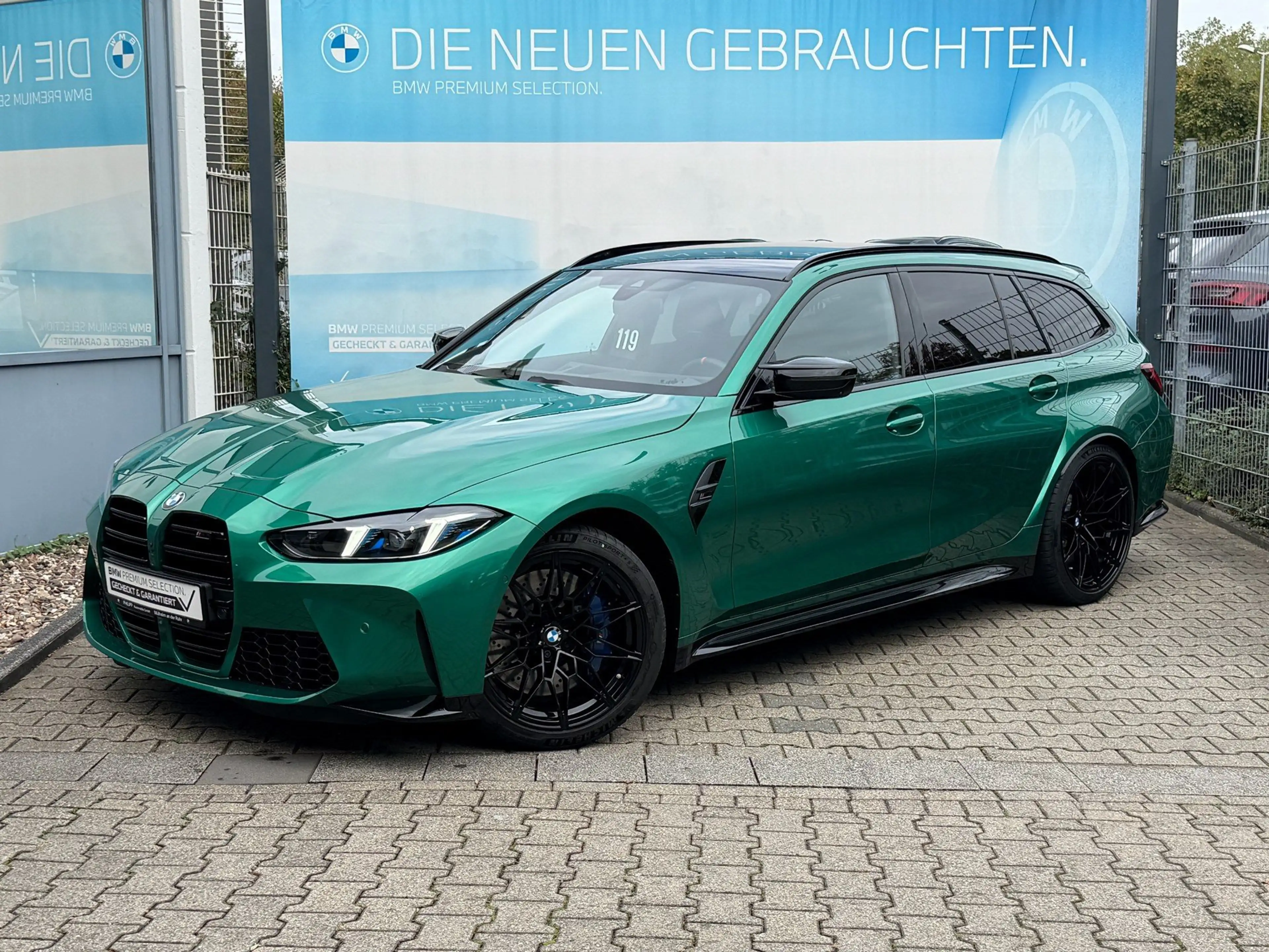 BMW M3 Competition Tour xDrive DA h&k Ad-Led PA+ Keyless — photo 2