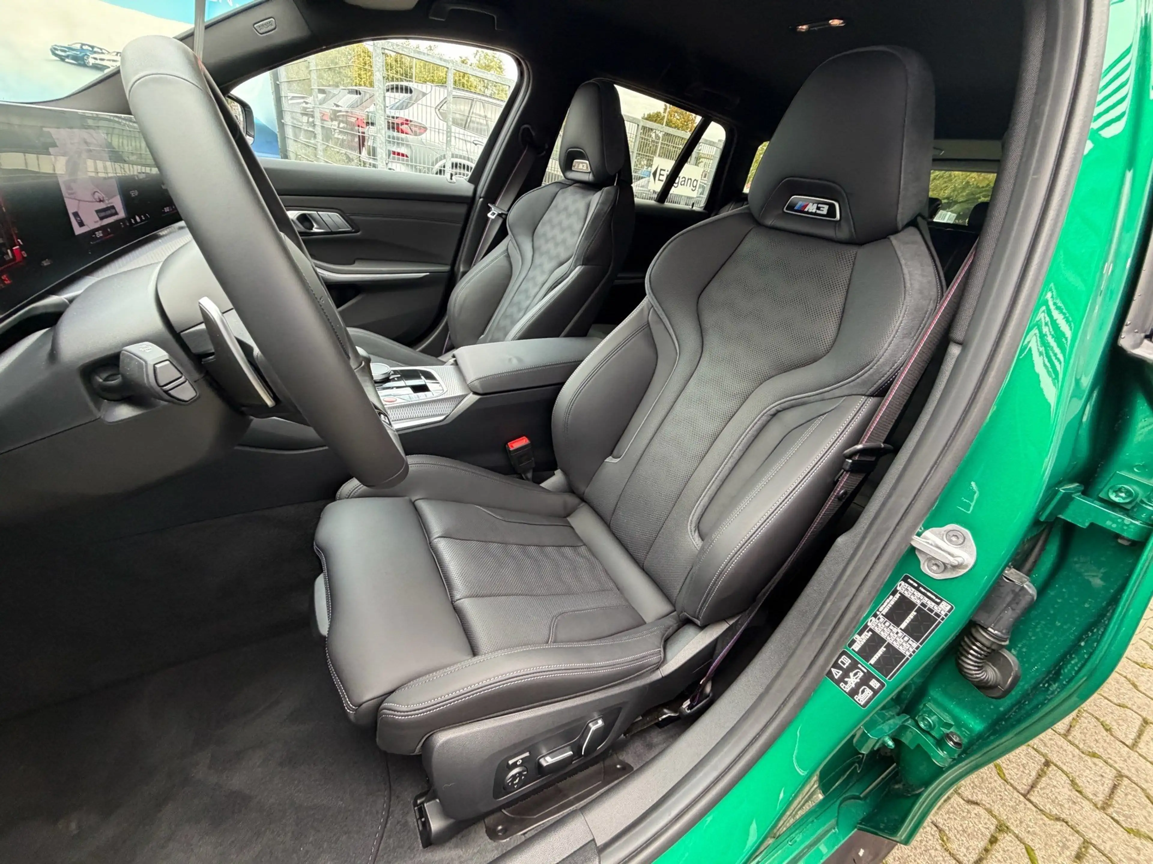 BMW M3 Competition Tour xDrive DA h&k Ad-Led PA+ Keyless — photo 17