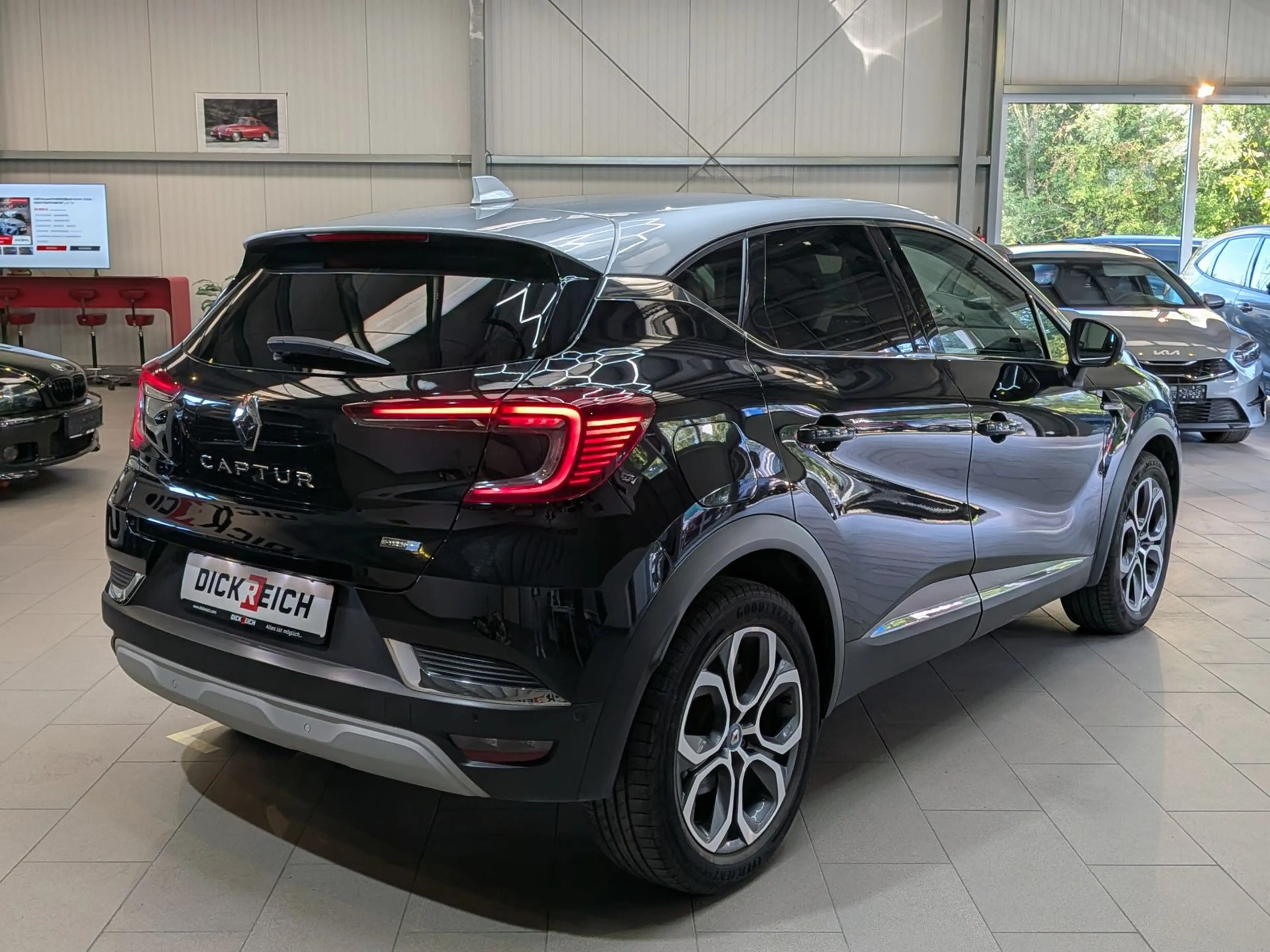 Renault Captur 1.6 Intens E-TECH*LED*360°*NAVI*88%SoH* — photo 5