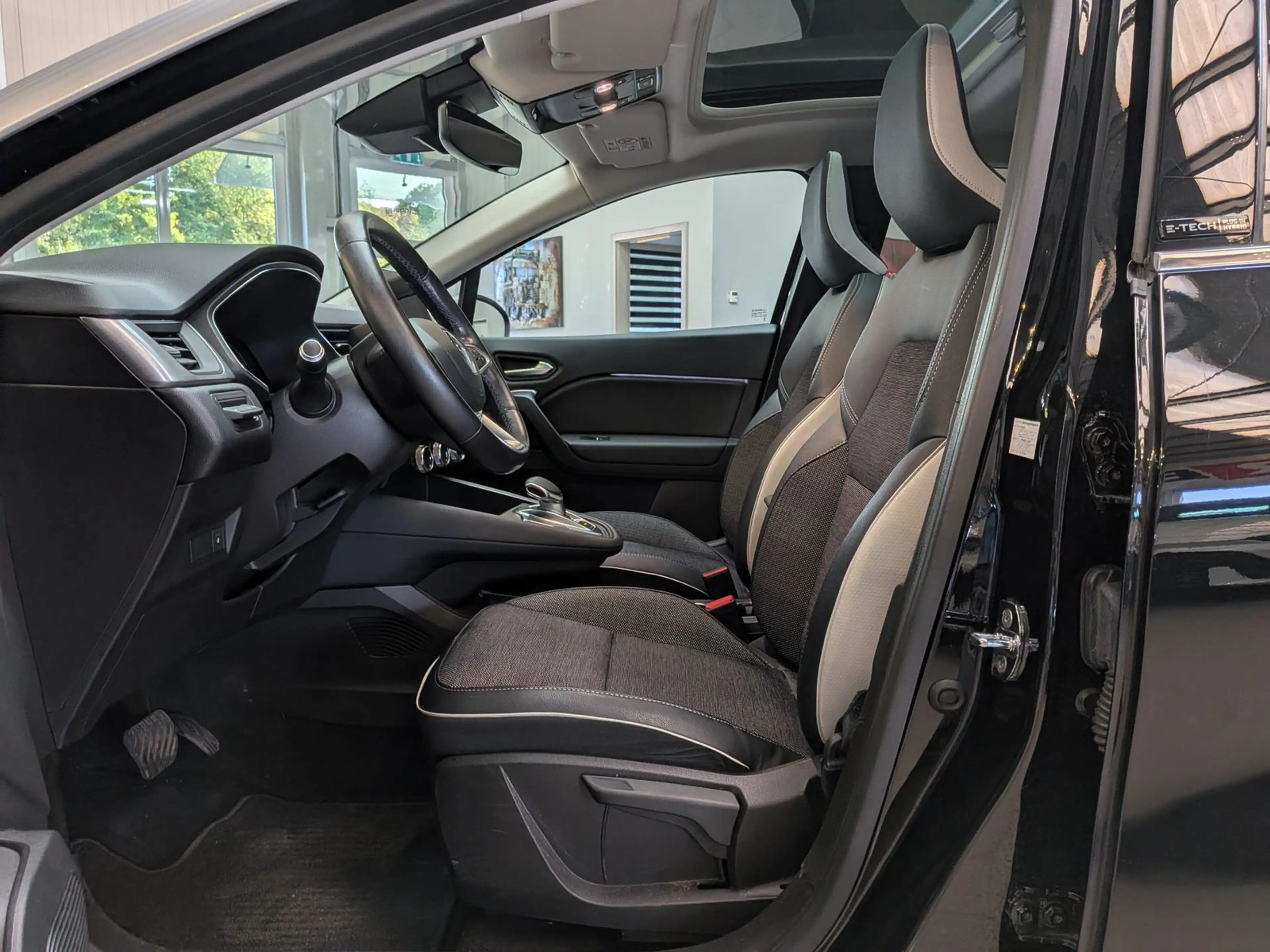 Renault Captur 1.6 Intens E-TECH*LED*360°*NAVI*88%SoH* — photo 14