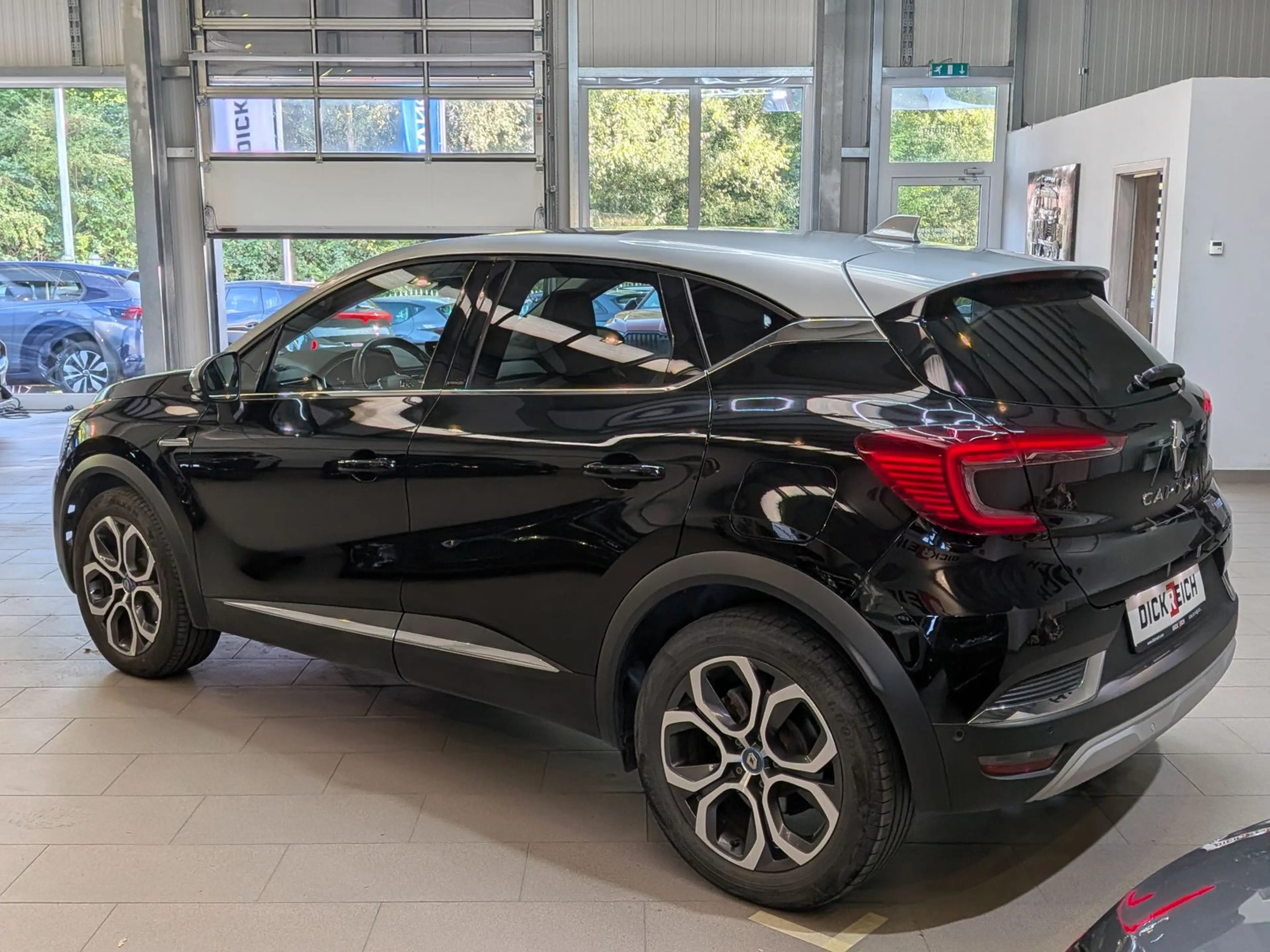 Renault Captur 1.6 Intens E-TECH*LED*360°*NAVI*88%SoH* — photo 7
