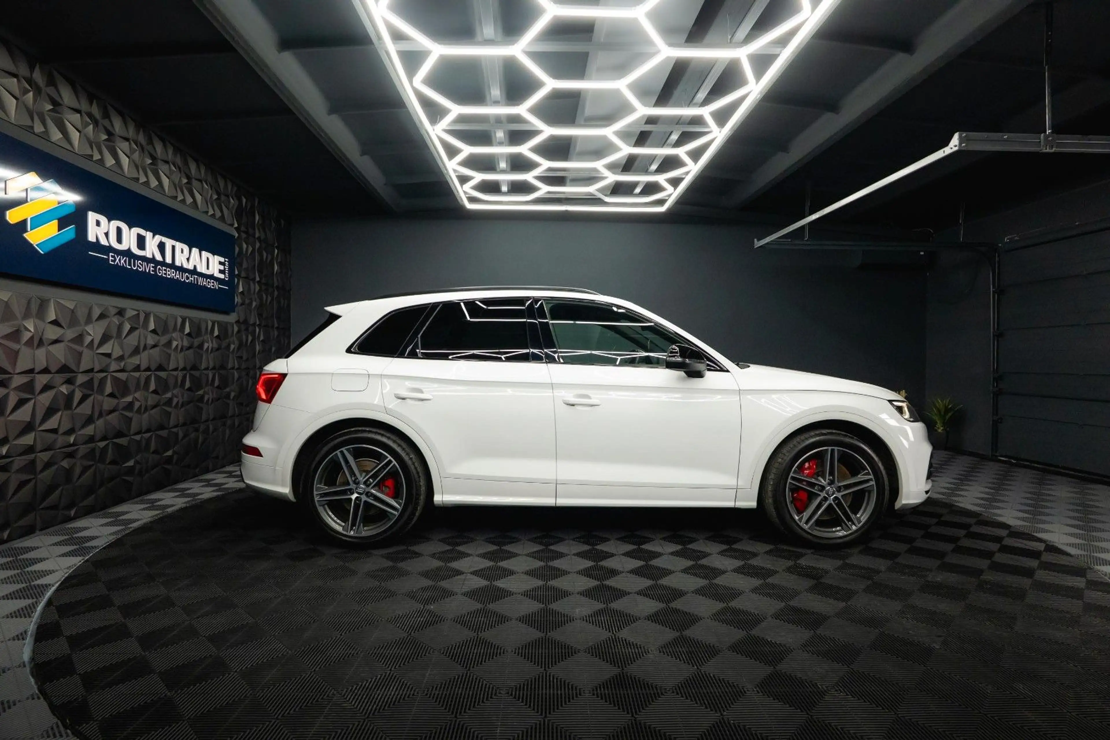 Audi SQ5 3.0 TDI quattro Optik-Paket Schwarz *LED*19% — photo 7