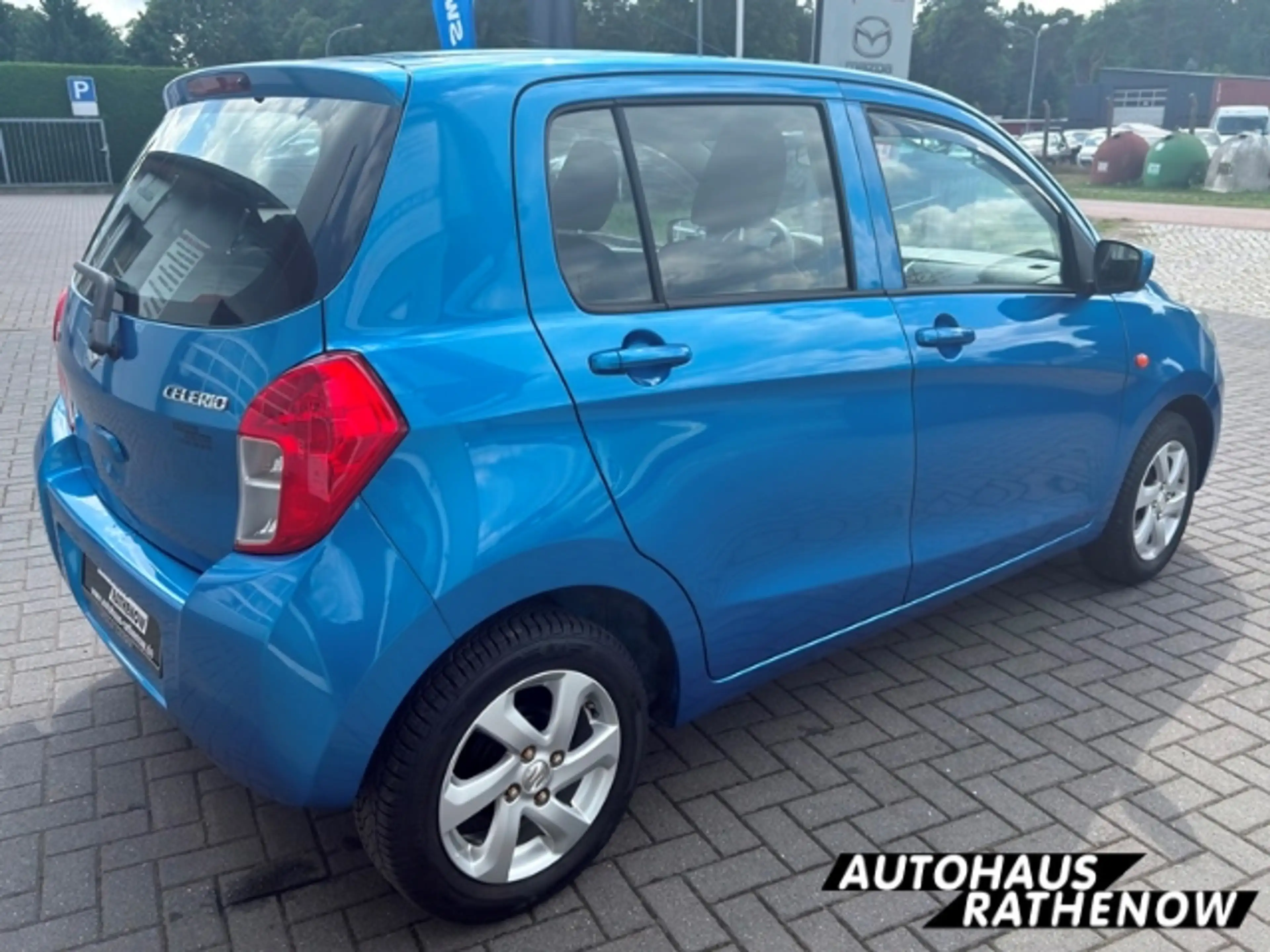 Suzuki Celerio Comfort 1.0 Alu Klima BT el.SP Privacyverglasung t — photo 5