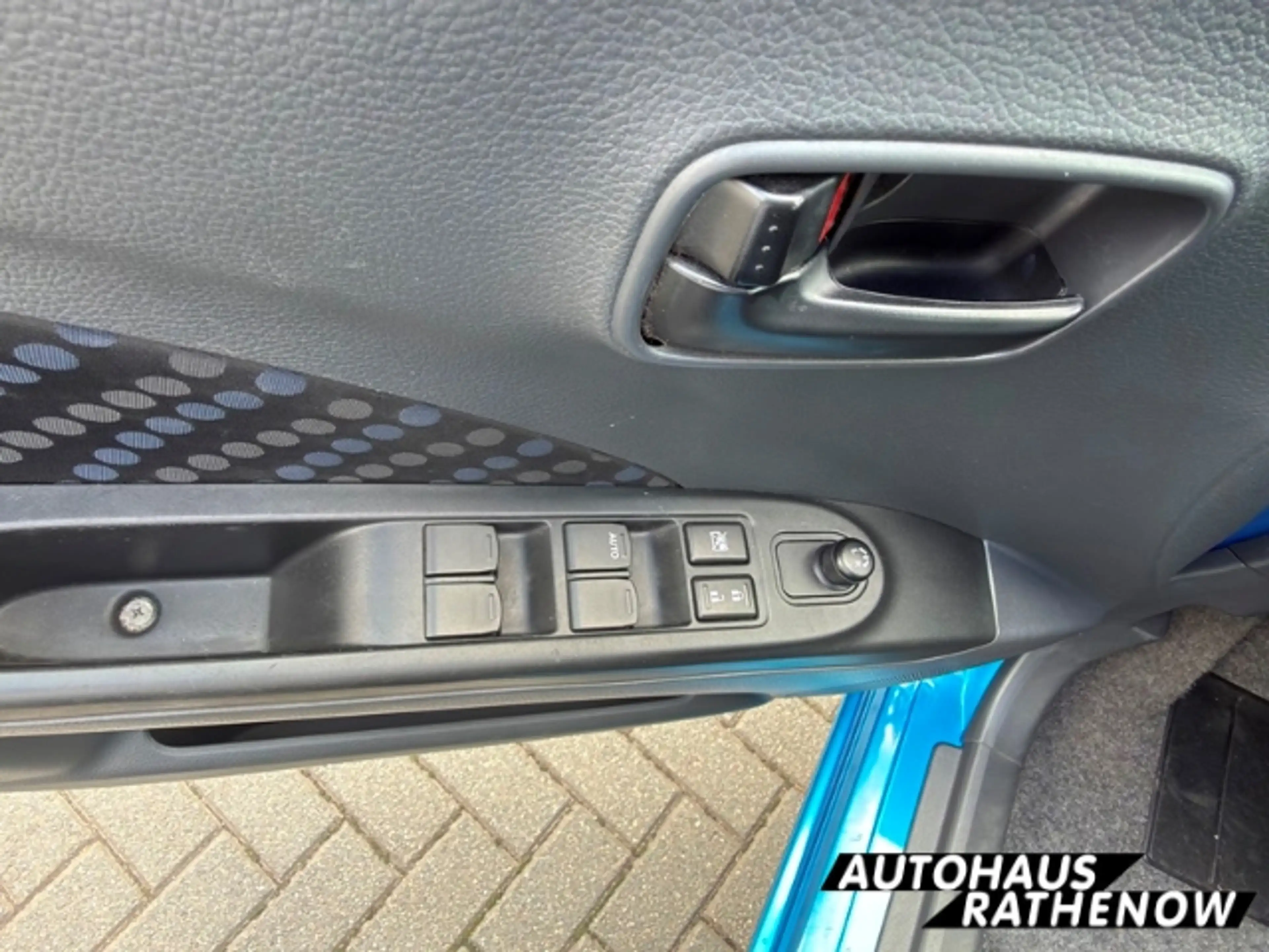 Suzuki Celerio Comfort 1.0 Alu Klima BT el.SP Privacyverglasung t — photo 12