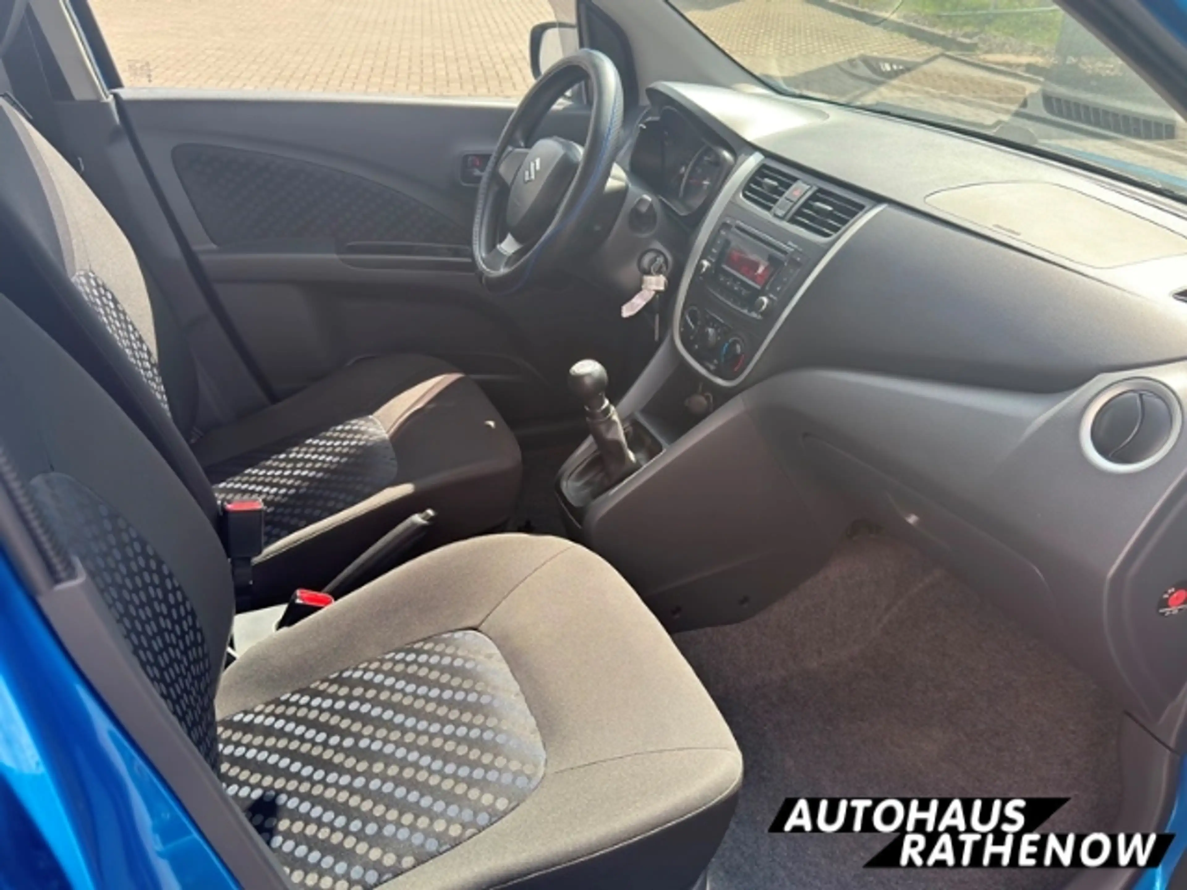 Suzuki Celerio Comfort 1.0 Alu Klima BT el.SP Privacyverglasung t — photo 3