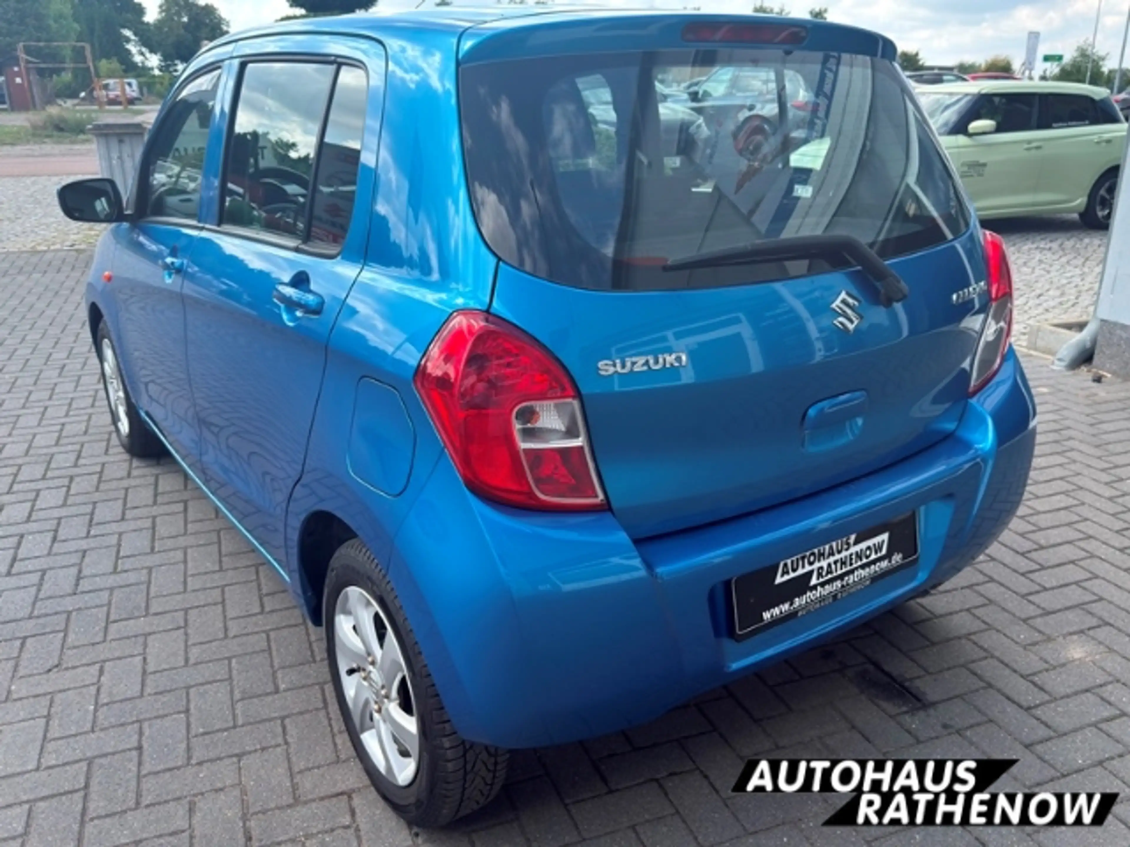 Suzuki Celerio Comfort 1.0 Alu Klima BT el.SP Privacyverglasung t — photo 8