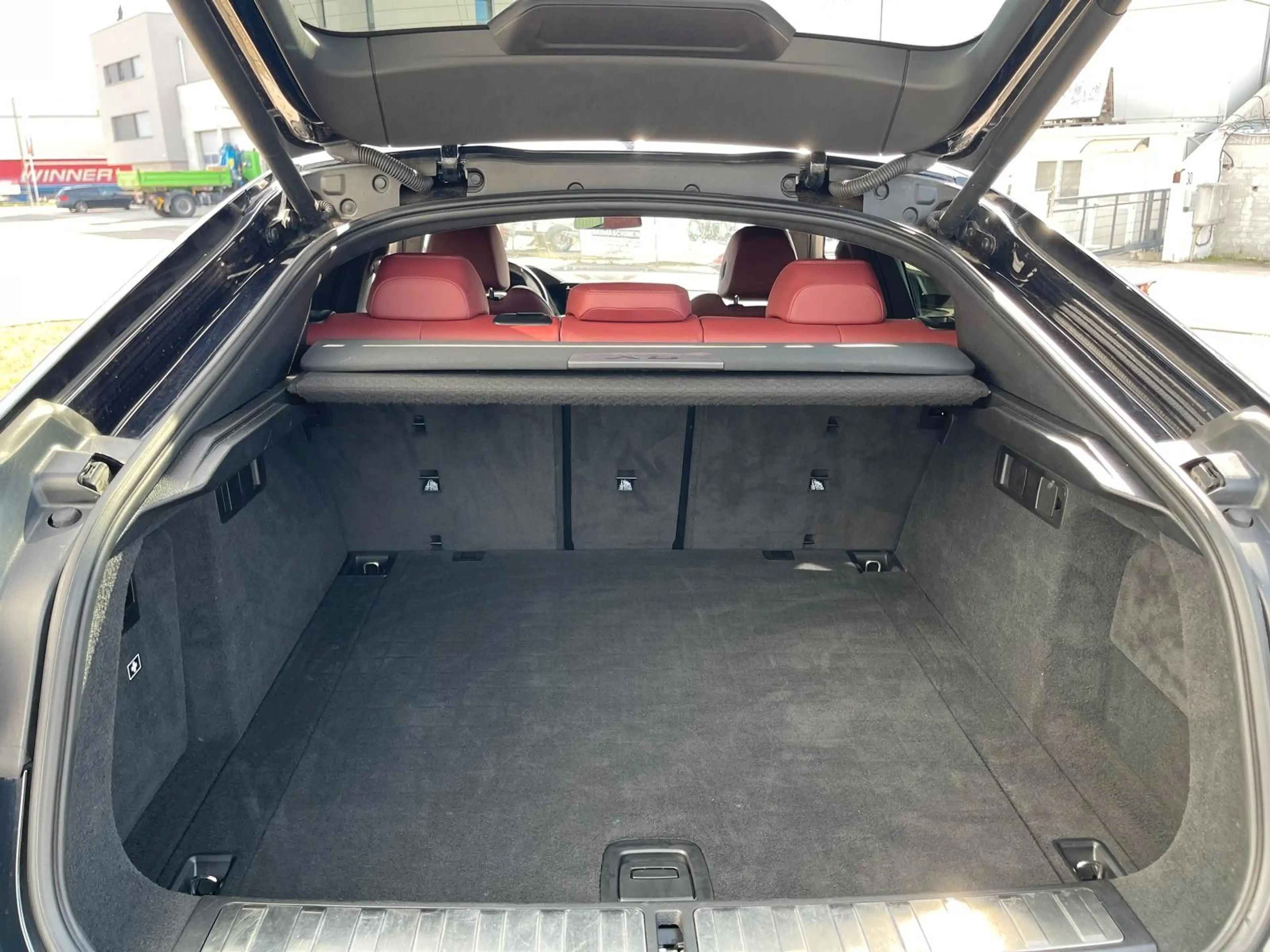 BMW X6 xDrive40i M — photo 9
