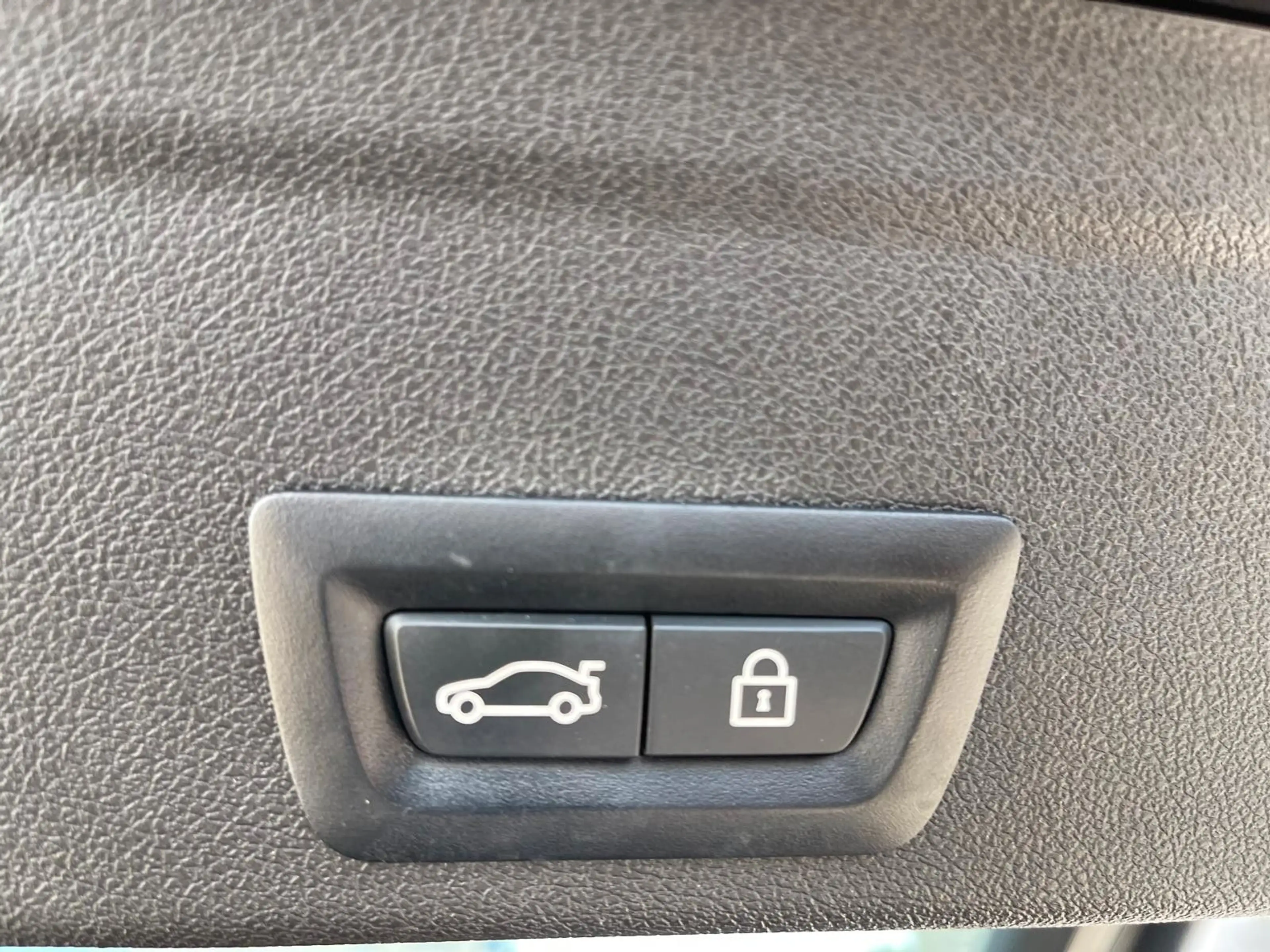 BMW X6 xDrive40i M — photo 10