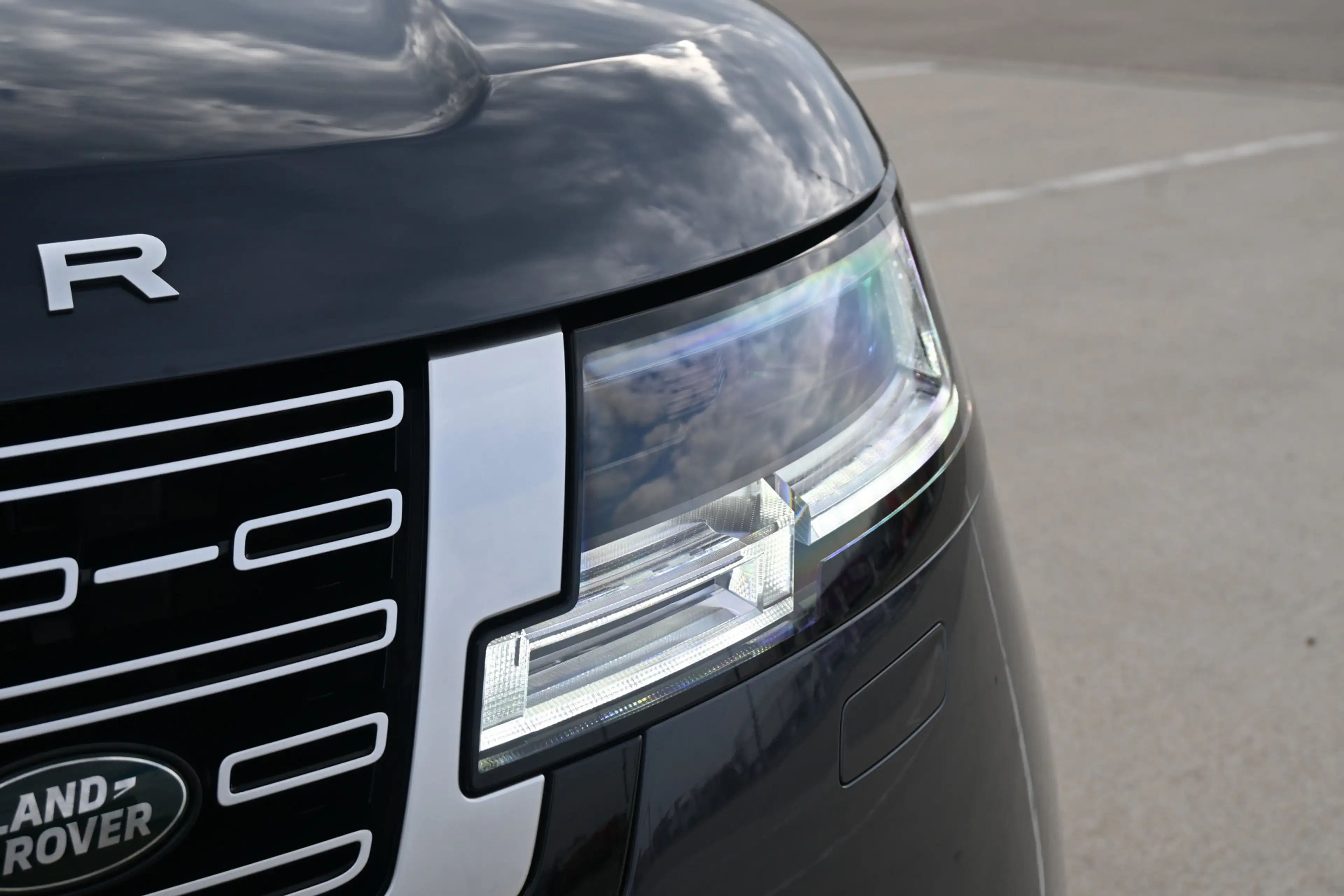 Land Rover Range Rover 3.0 P550e Autobiography PHEV — photo 13