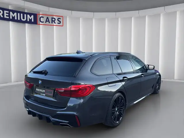 BMW 5 Series view 5