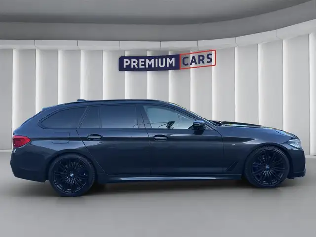 BMW 5 Series view 6