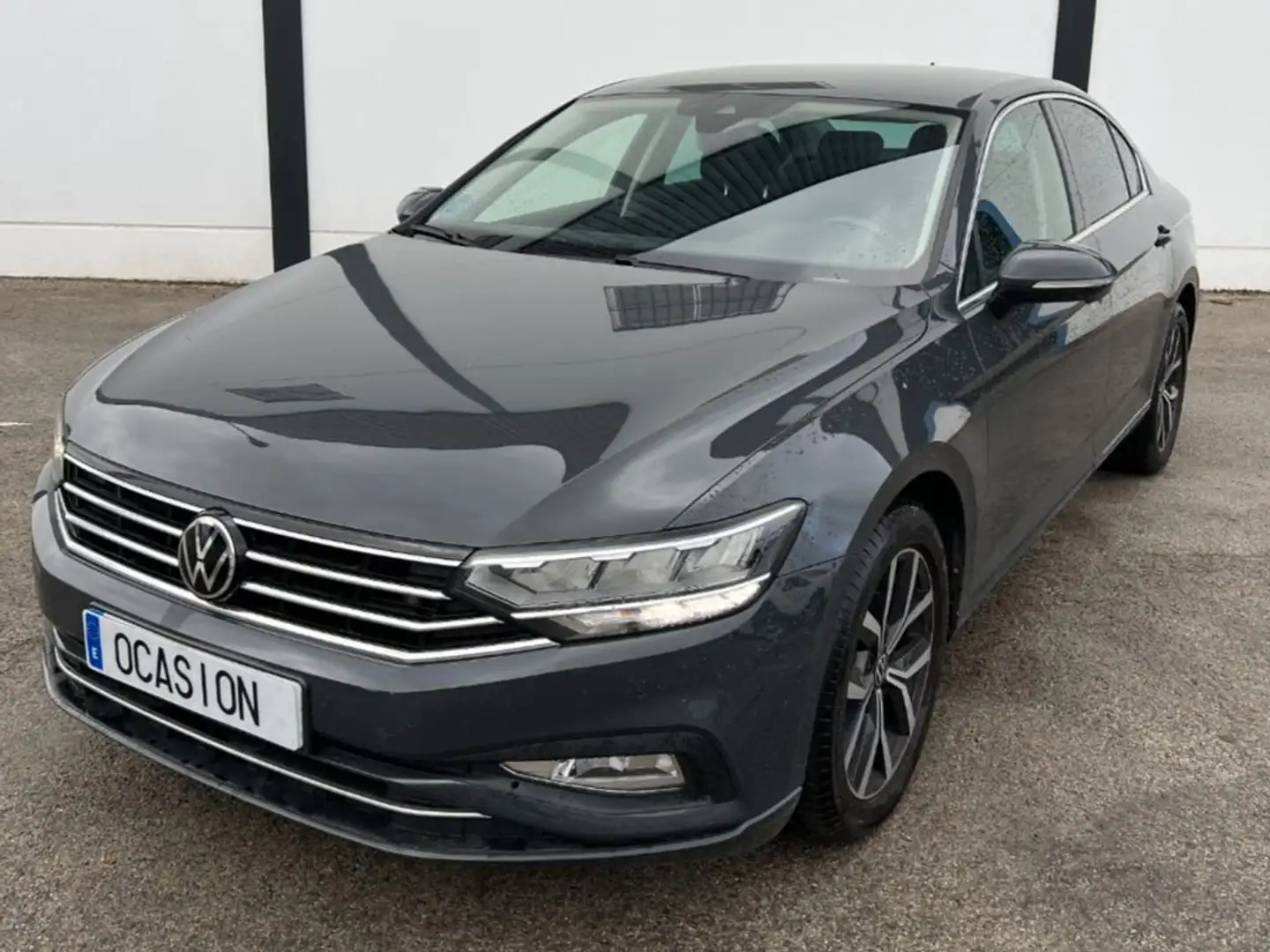 Volkswagen Passat Passat 2.0TDI EVO Executive DSG7 110kW Executive Gris - 1