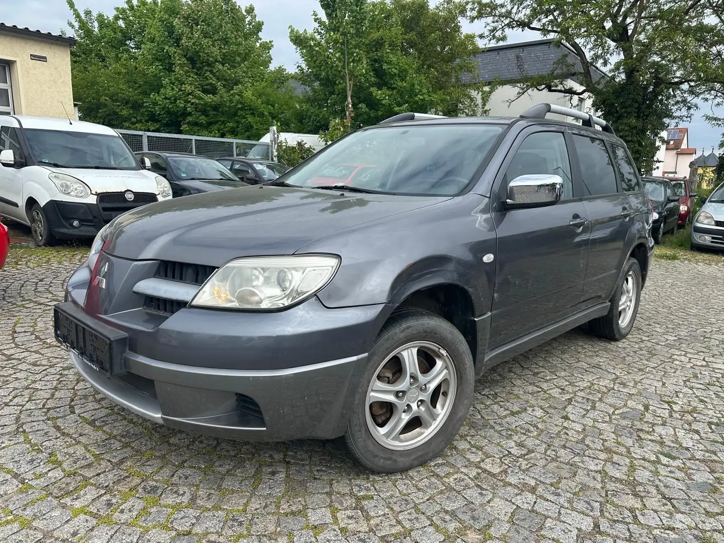 Mitsubishi Outlander 2.0 Comfort *Klimaanlage Šedá - 1