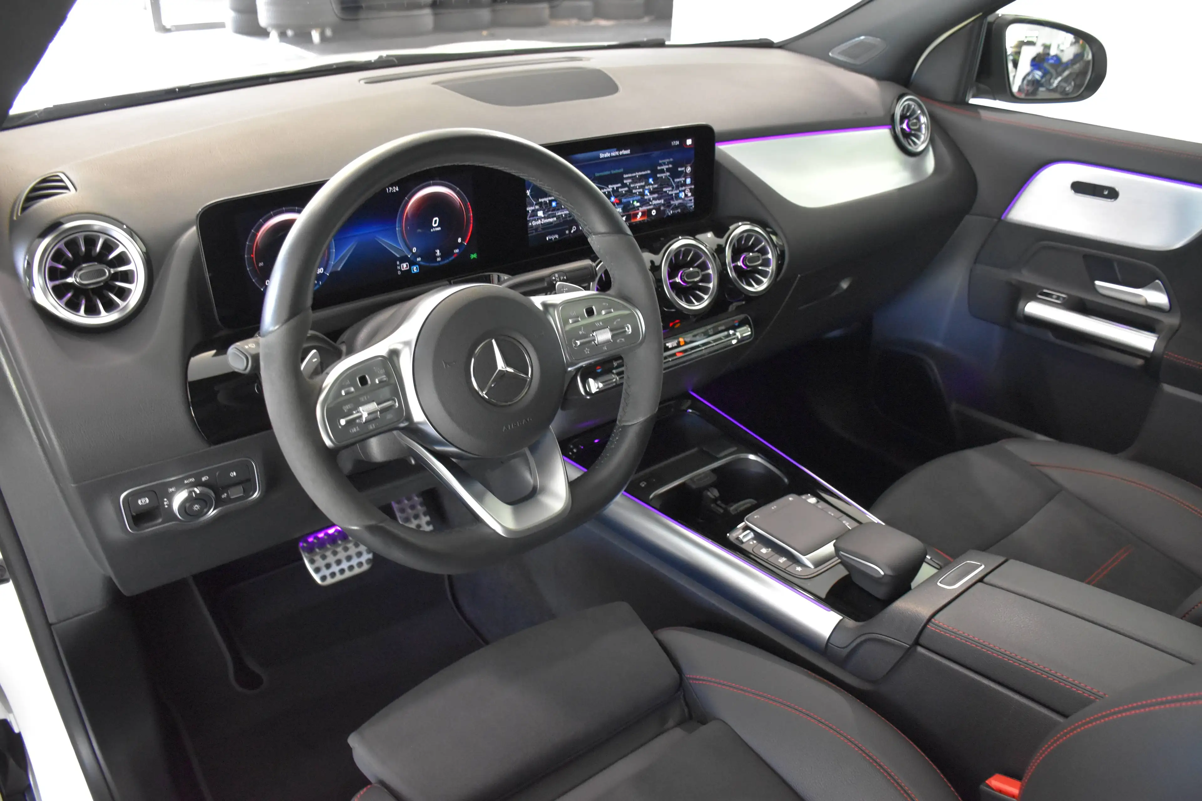 Mercedes-Benz GLA 220 GLA 220 d 4Matic 8G-DCT AMG LINE"PANO"360CAM"DISTRONIC"MULTIBEAM LED" — photo 12