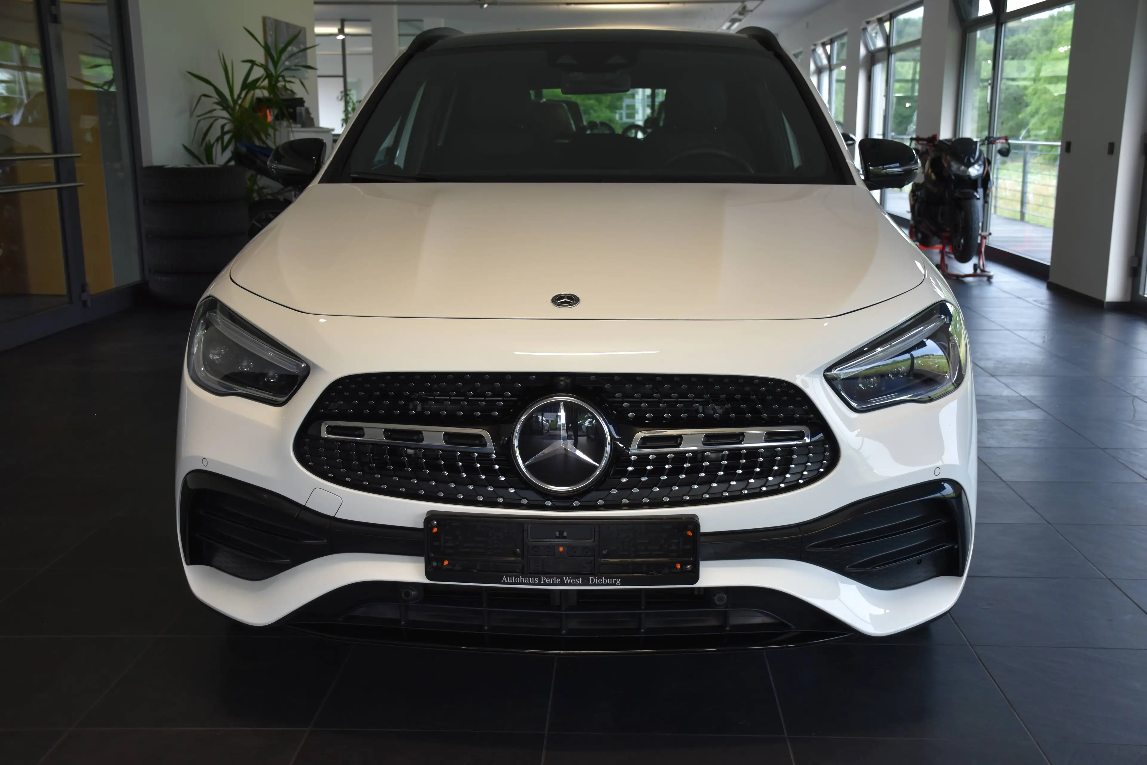 Mercedes-Benz GLA 220 GLA 220 d 4Matic 8G-DCT AMG LINE"PANO"360CAM"DISTRONIC"MULTIBEAM LED" — photo 7