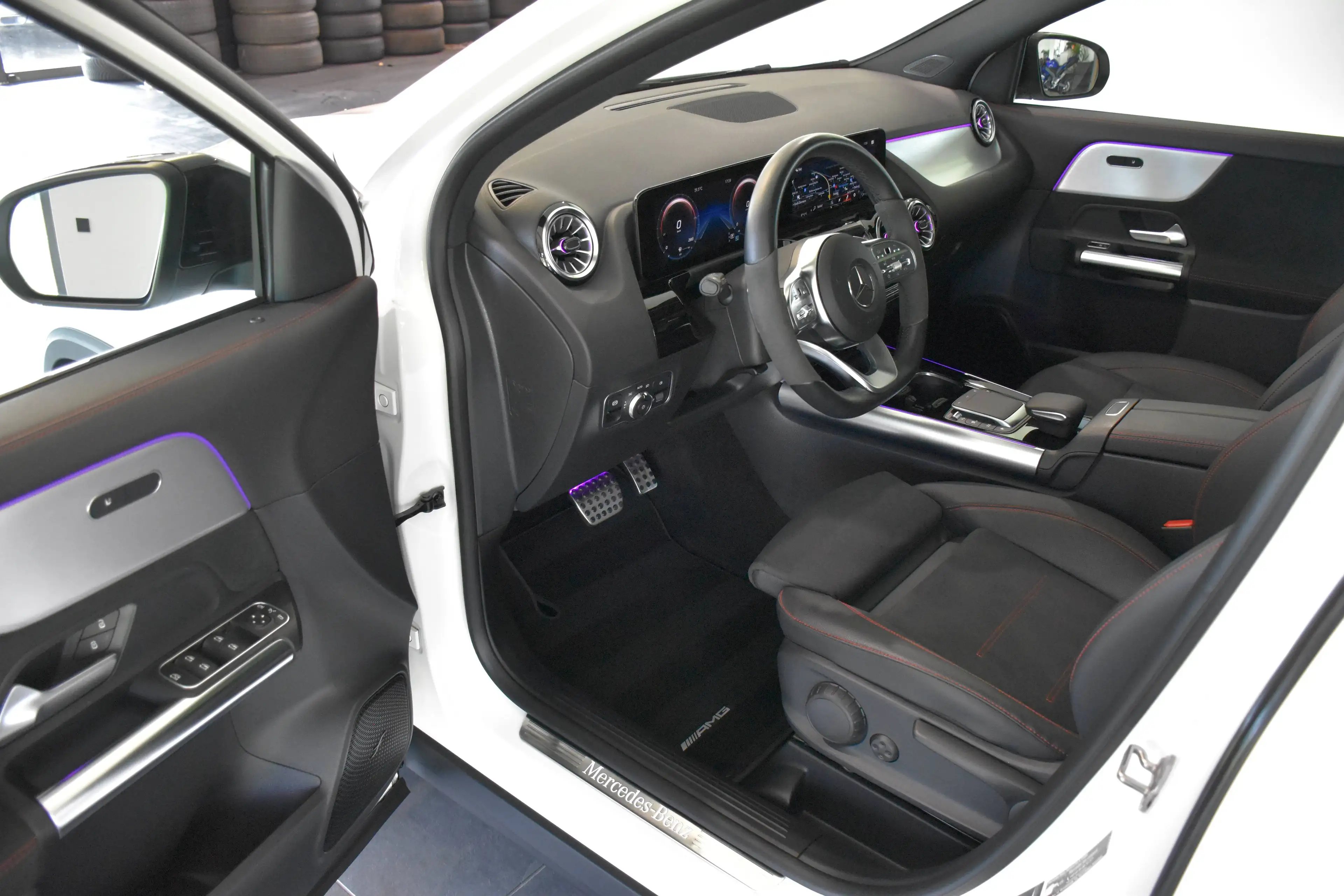 Mercedes-Benz GLA 220 GLA 220 d 4Matic 8G-DCT AMG LINE"PANO"360CAM"DISTRONIC"MULTIBEAM LED" — photo 10