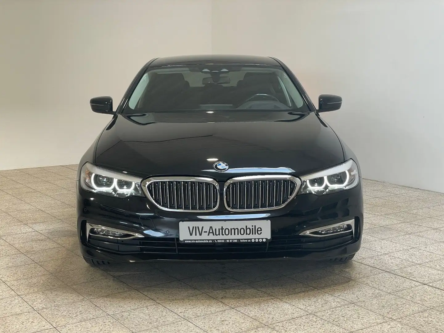 BMW 530 d xDrive 1.Hand*Sport-Lenk*AppleCar*HUD*R-CAM Schwarz - 2