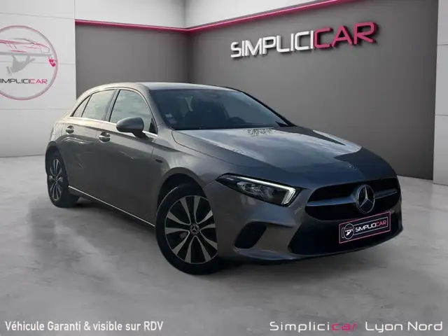 Mercedes-Benz A 250 250 e EQ POWER 8G-DCT Business line Suivi Park Assist Caméra de recul SOH 98%