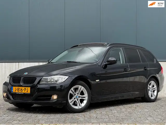 BMW 318 3-serie Touring 318i High Executive|PANO|PSENSOR|S
