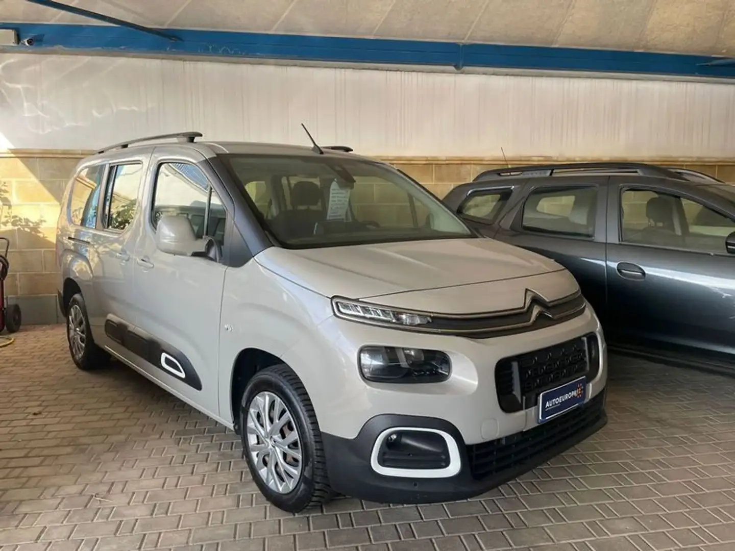 Citroen Berlingo BlueHDi 130 Stop&Start EAT8 XL Feel Beige - 2