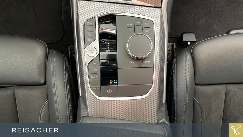 BMW 330 e A xDrive Touring,MSport,LCProf,AHK,DA+,PA+, — photo 11