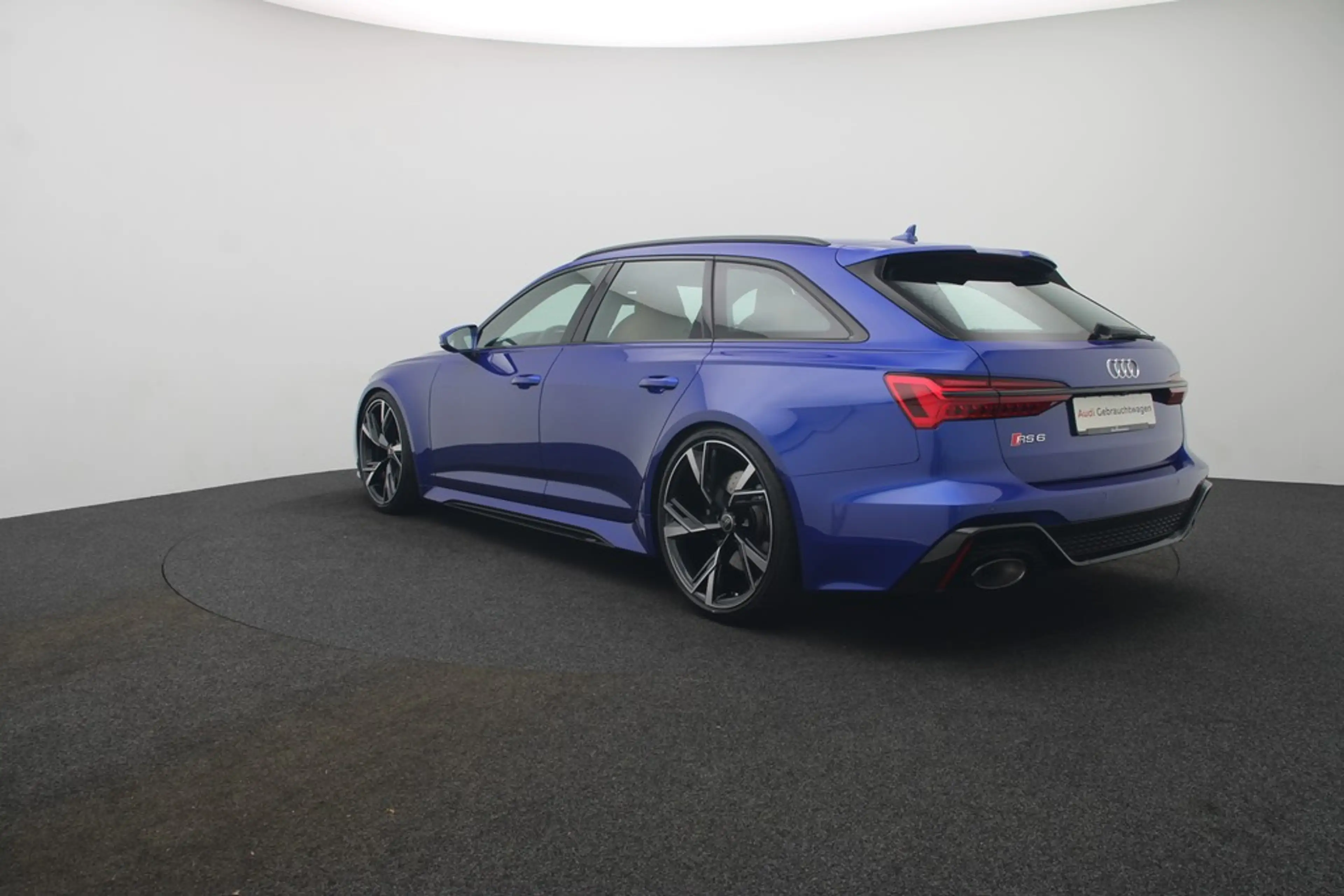 Audi RS6 Avant 4.0 TFSI quattro . LED ACC B&O Pano — photo 3