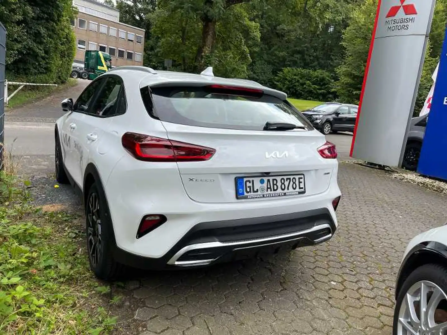 Kia XCeed 1.6 PHEV,Spirit, Tech-Paket-Performance Blanc - 2