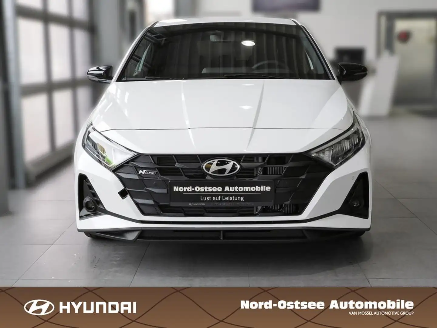Hyundai i20 N Line AssiP SmartP BOSE CarPlay Navi SHZ Blanc - 2