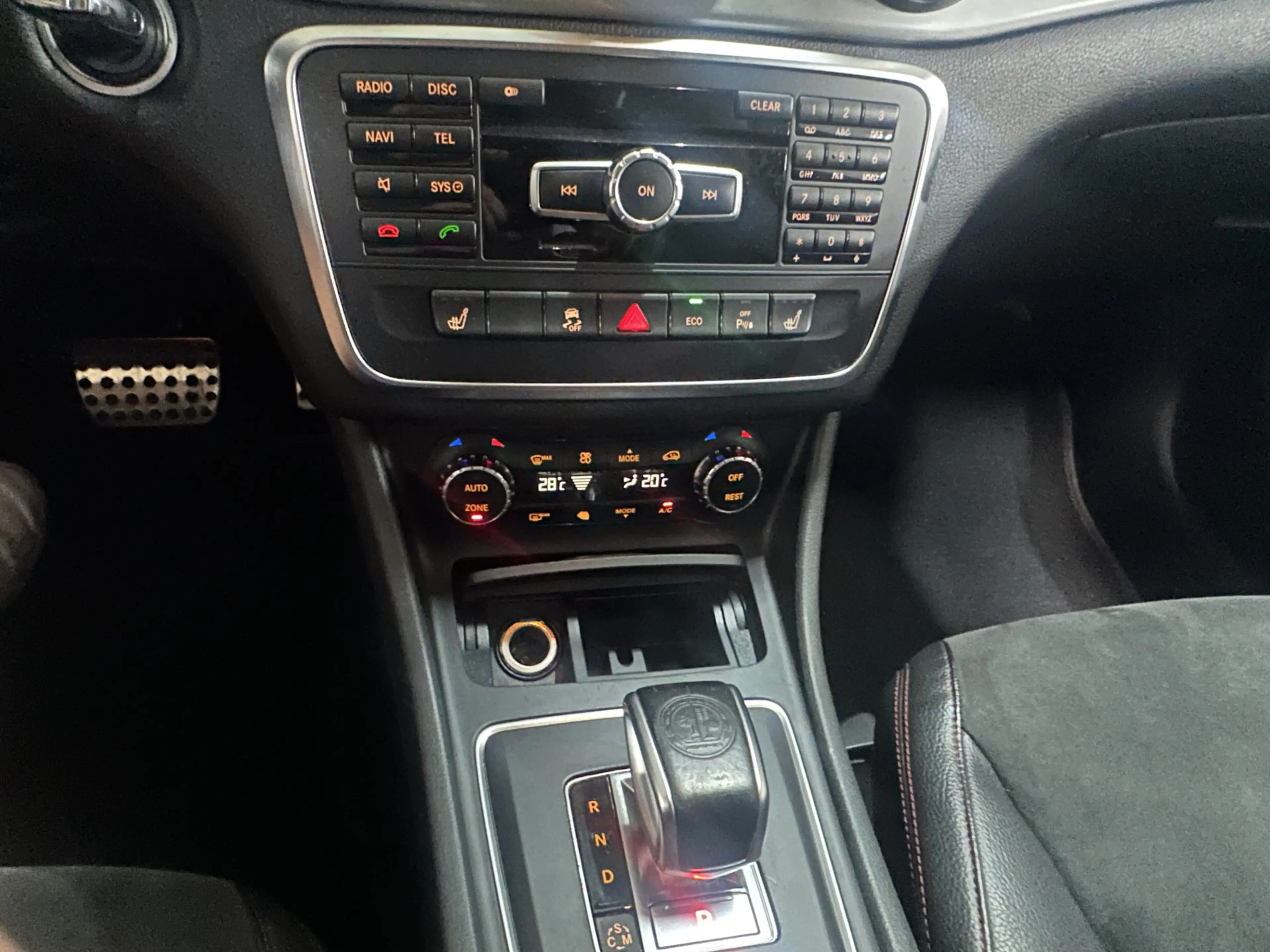 Mercedes-Benz CLA 45 AMG 4MATIC Edition 1 CLIMA / LEER / CRUISE / CAMERA — photo 15