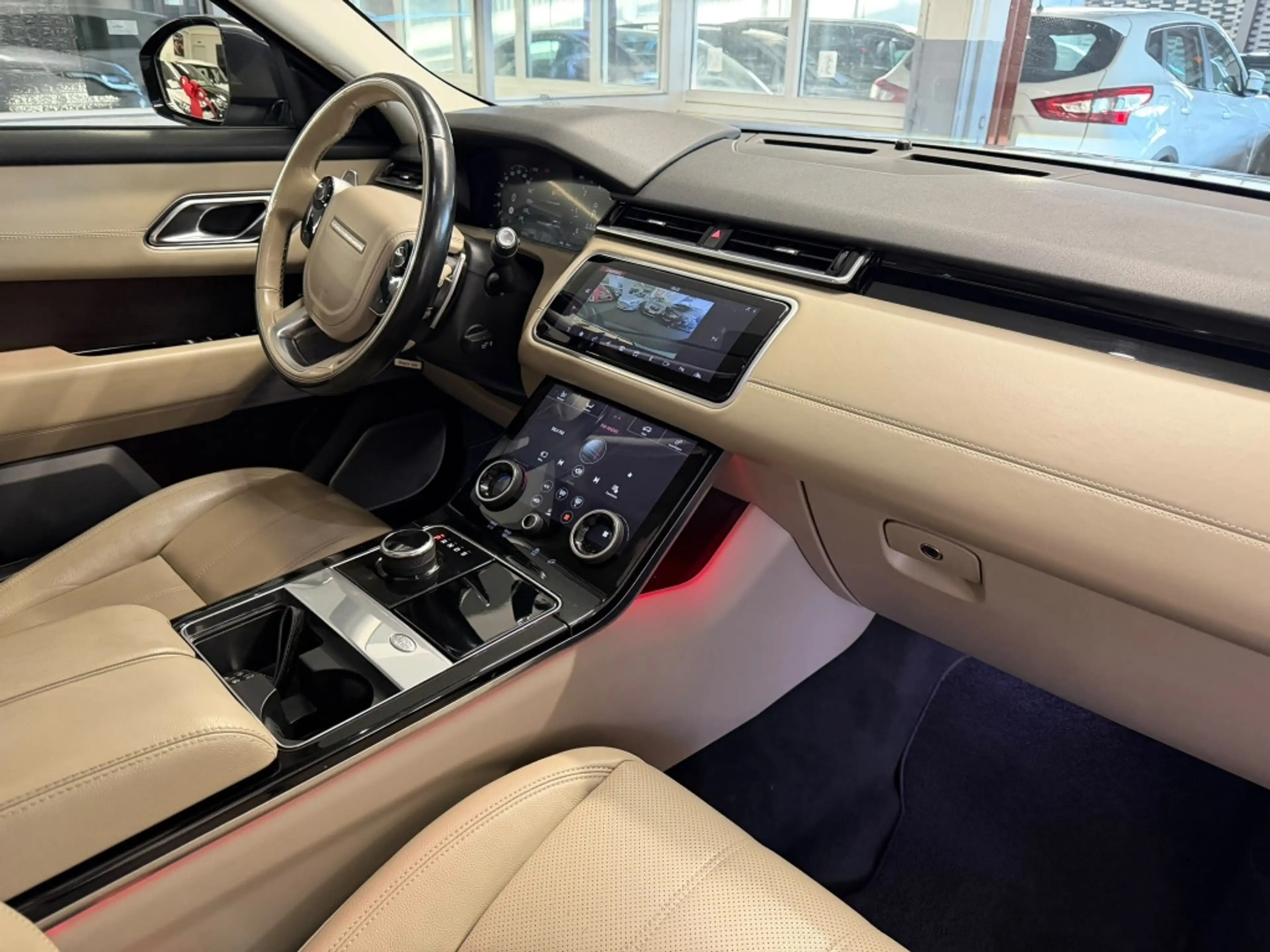 Land Rover Range Rover Velar 2.0 I4 AWD HSE*PANO*Leder*Digitale Dash* — photo 15