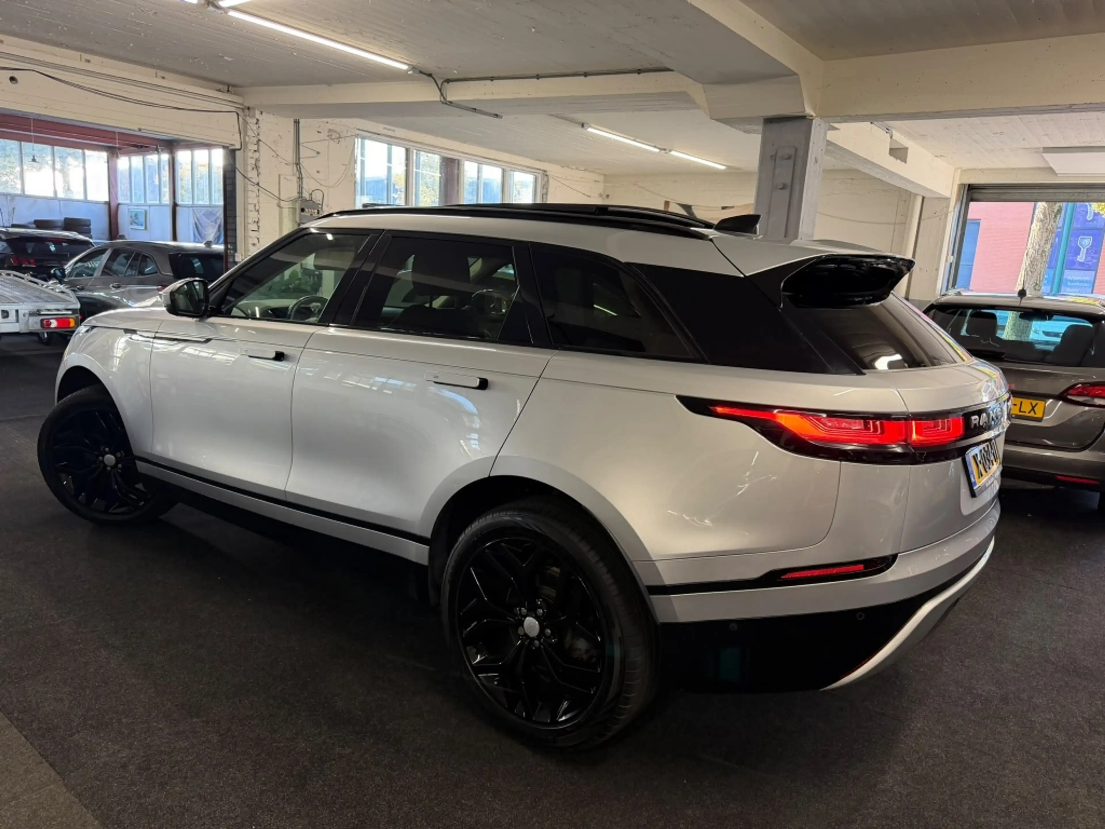 Land Rover Range Rover Velar 2.0 I4 AWD HSE*PANO*Leder*Digitale Dash* — photo 9