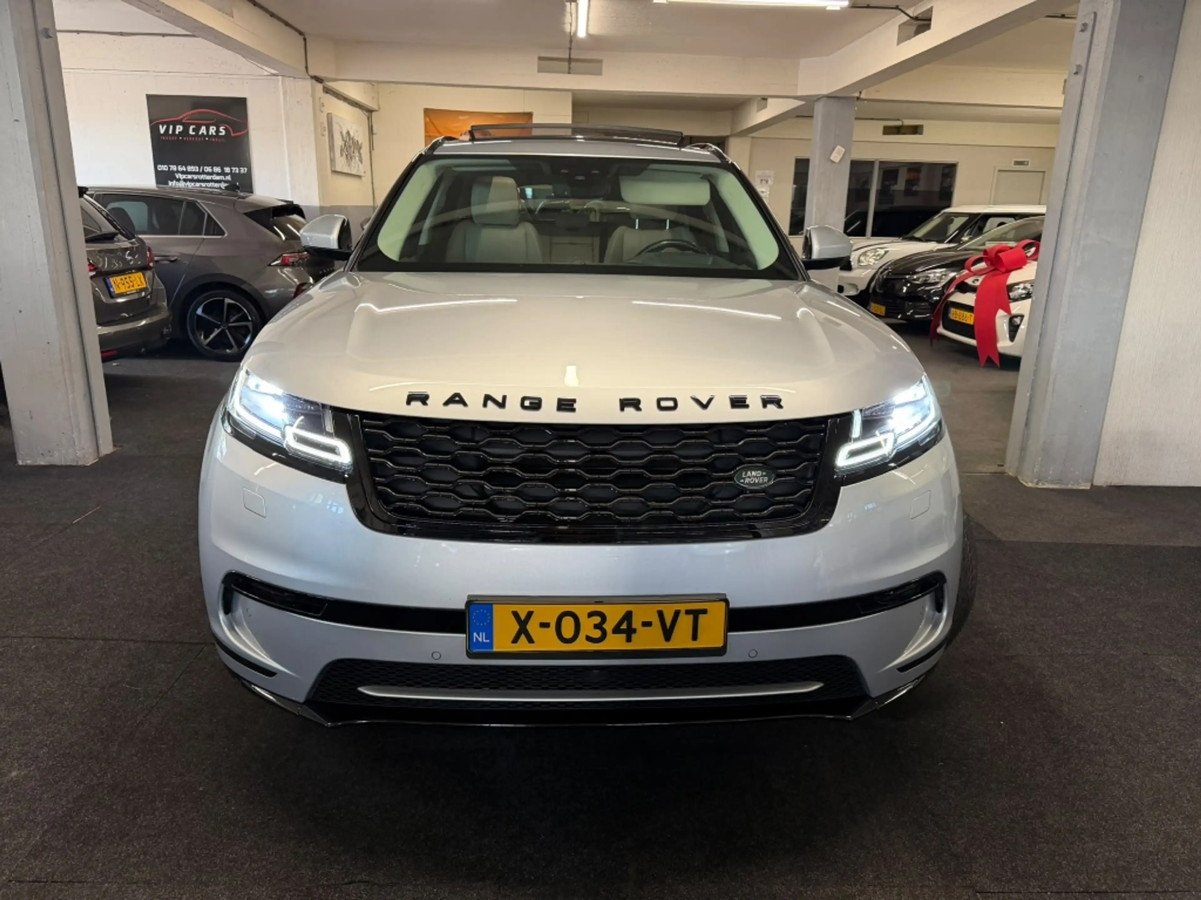 Land Rover Range Rover Velar 2.0 I4 AWD HSE*PANO*Leder*Digitale Dash* — photo 3