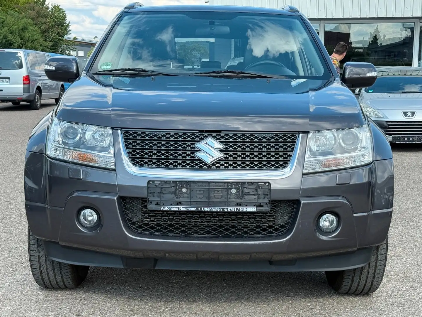 Suzuki Grand Vitara 1.9 DDIS-Leder-Navi-Xenon-SHD-AHK Grau - 2