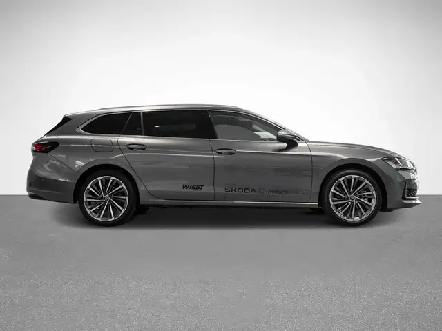 Skoda Superb view 8