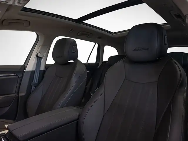 Skoda Superb view 6