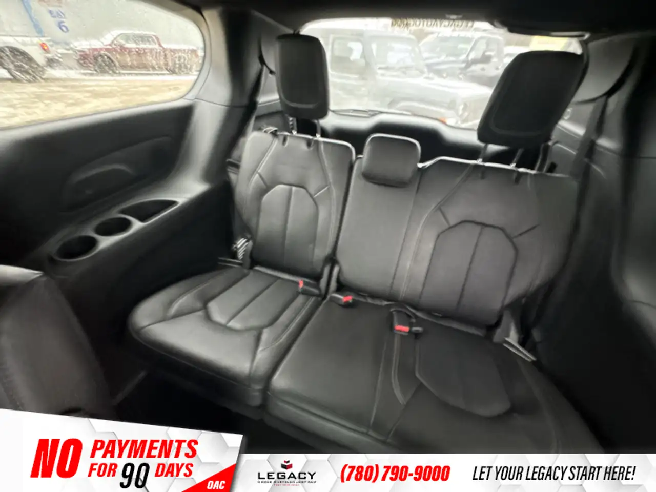 Chrysler Pacifica снимка Chrysler Pacifica