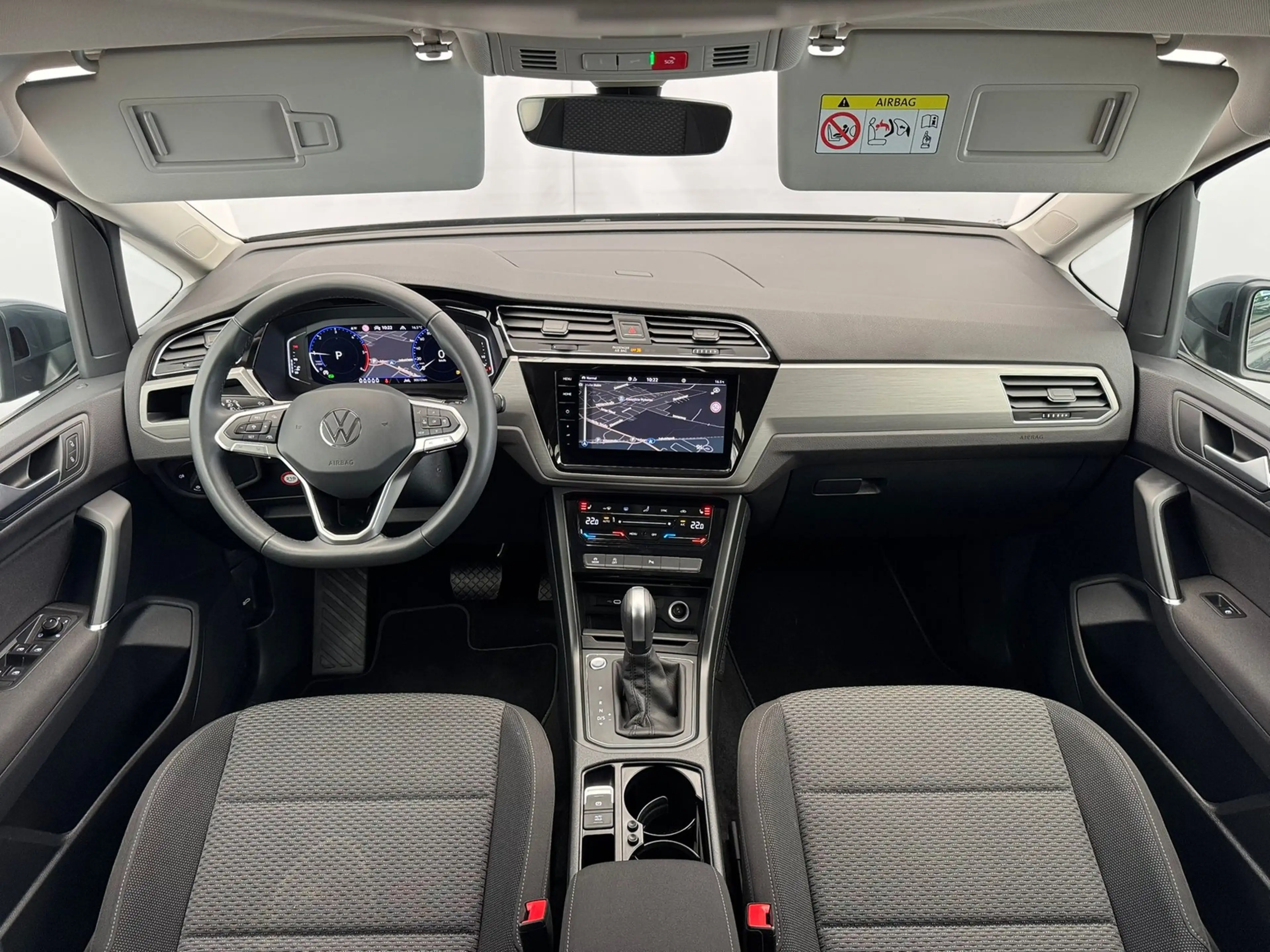 Volkswagen Touran Comfortline 2.0TDI DSG+RFK+LED+NAVI+KEYLESS+KLIMA — photo 2