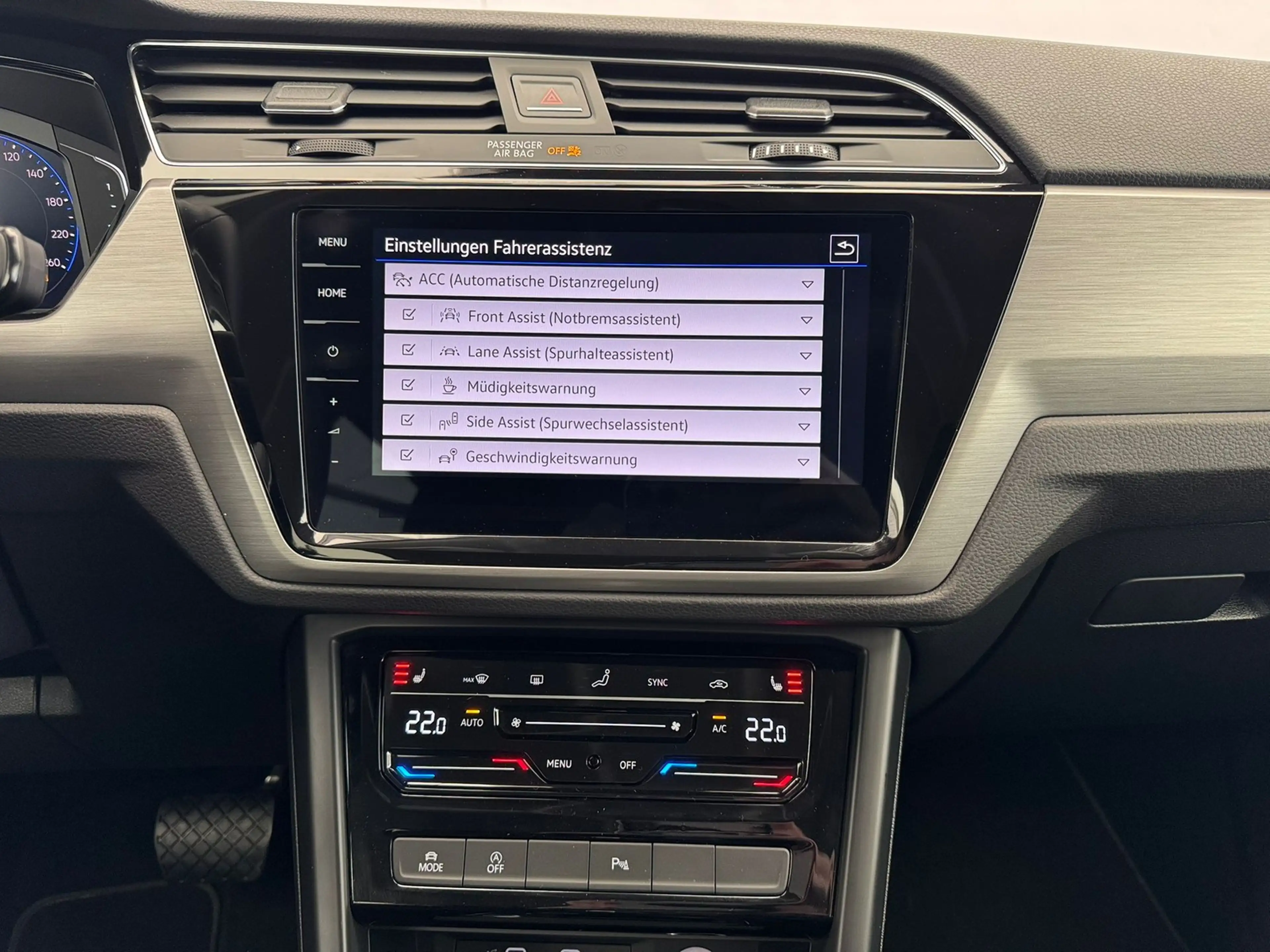 Volkswagen Touran Comfortline 2.0TDI DSG+RFK+LED+NAVI+KEYLESS+KLIMA — photo 7
