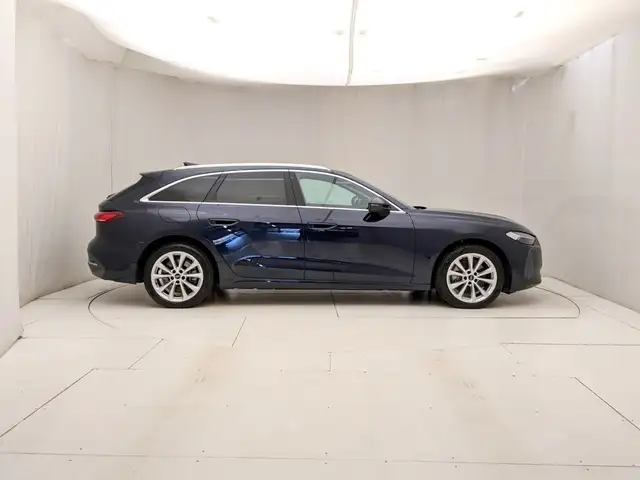 Audi A5 view 3