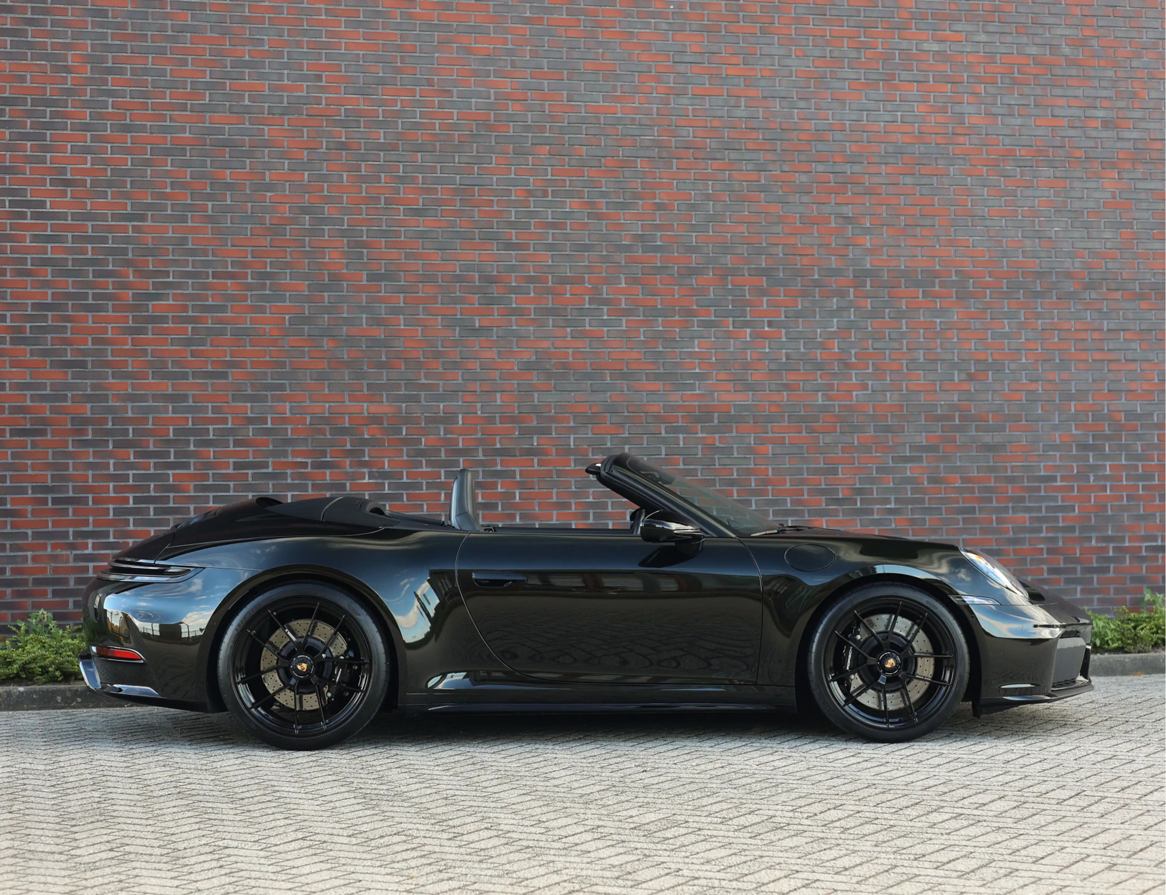 Porsche 992 Cabrio 3.6 T-Hybrid Carrera 4 GTS | PTS - Clublede — photo 14