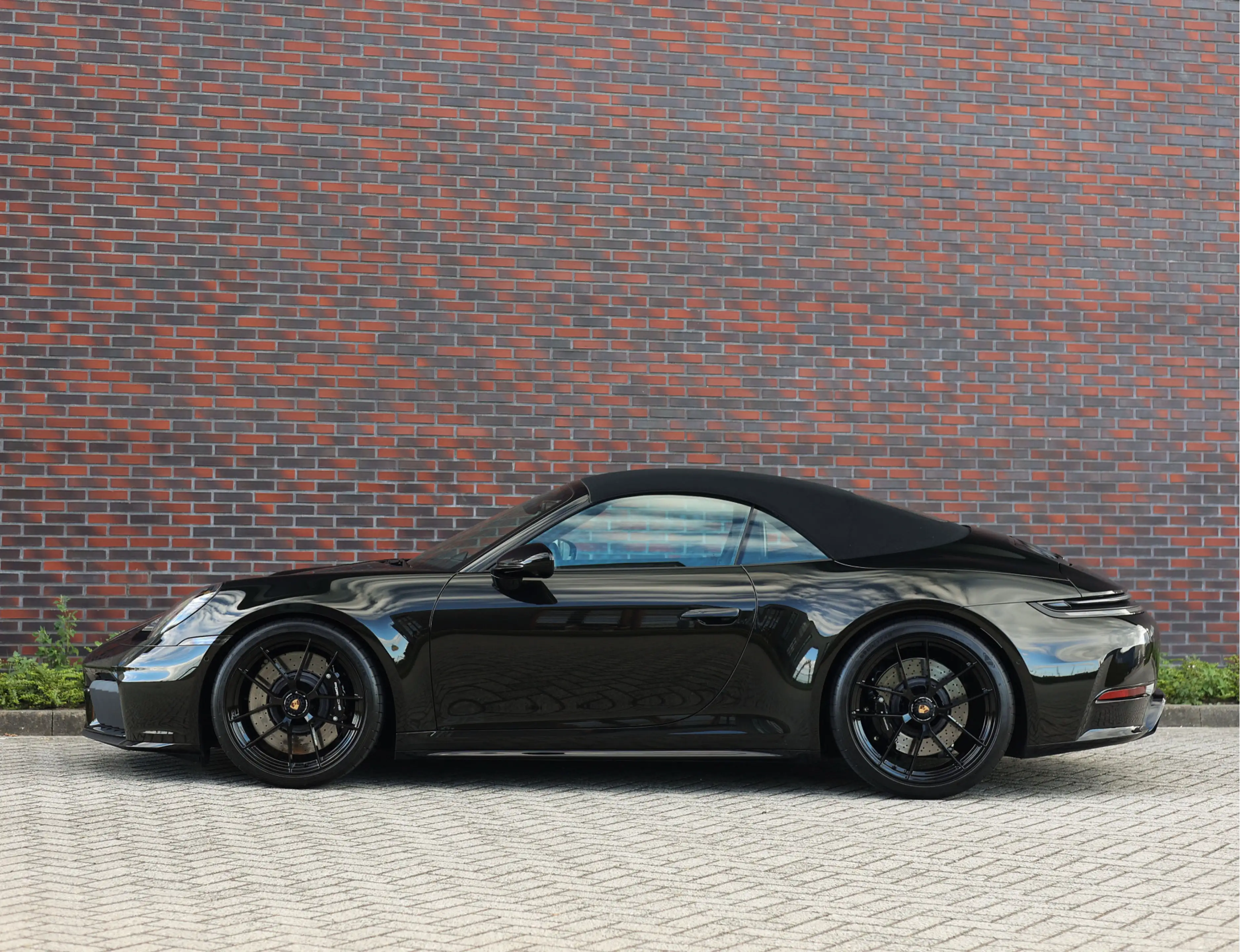 Porsche 992 Cabrio 3.6 T-Hybrid Carrera 4 GTS | PTS - Clublede — photo 15