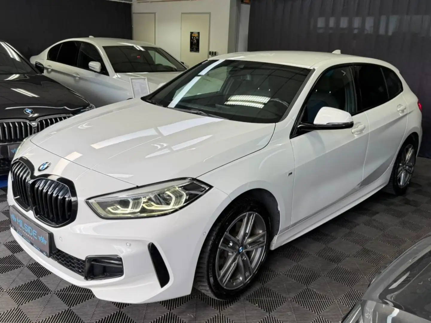 BMW 116 M-SPORT,LED,VIRTUAL COCKPIT,LENKRAD HZG,ASSISTENT Weiß - 2
