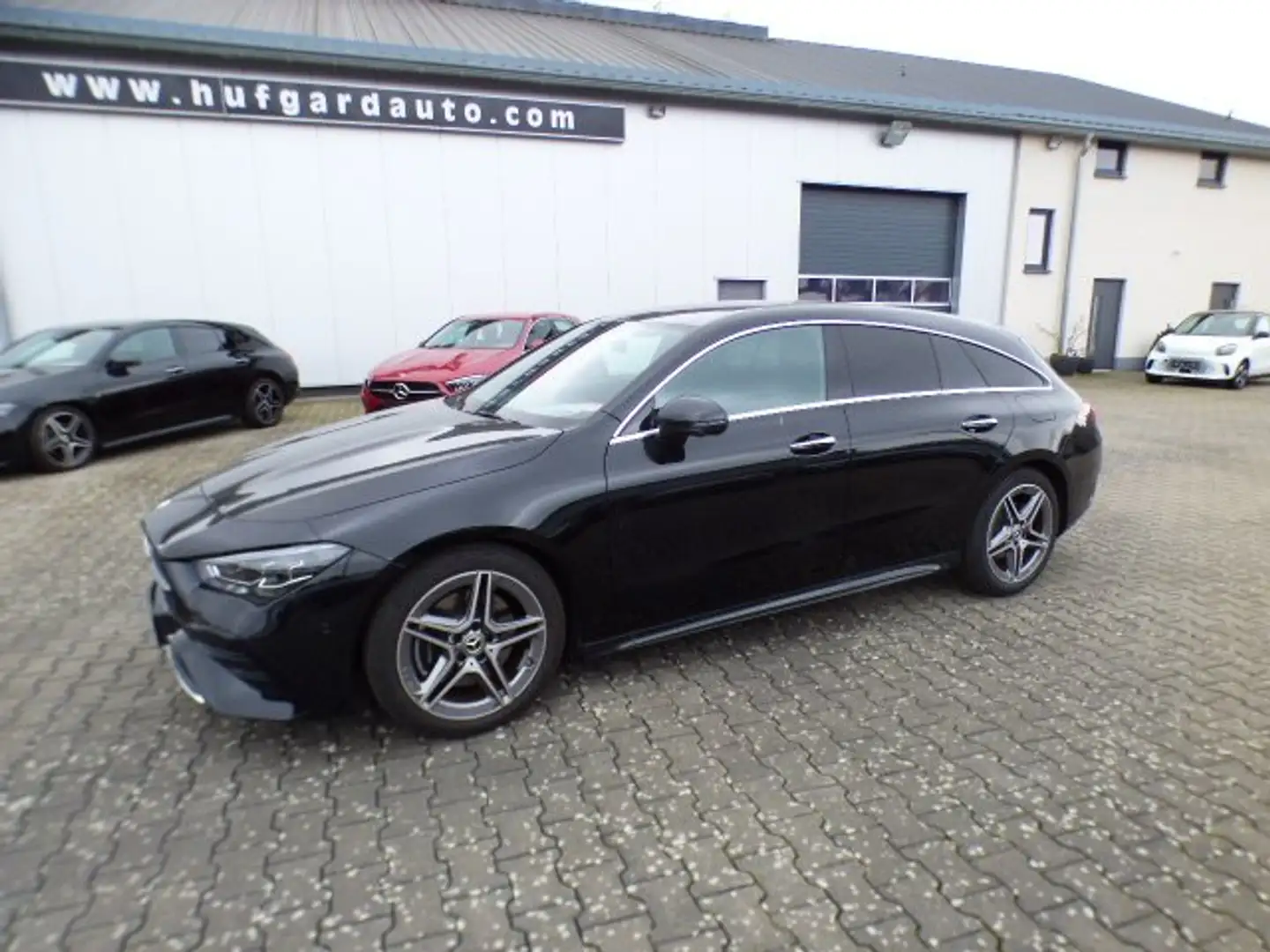 Mercedes-Benz CLA 200 CLA 200 Shooting Brake AMG Line Memory Multibeam Negro - 2