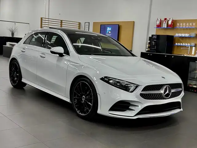 Mercedes-Benz A 250 *AMG Premium *Sportpacket *Uff Mercedes 🇩🇪
